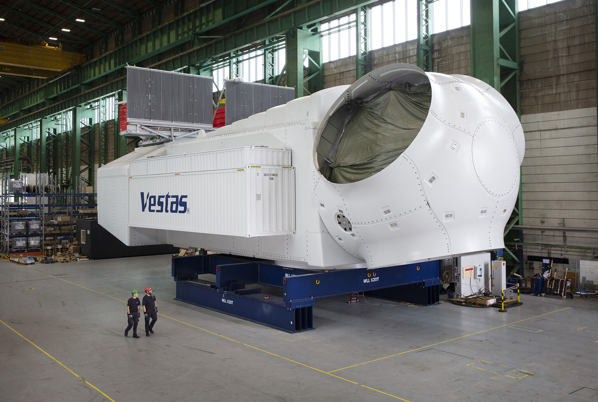 Nacellen til Vestas' nye prototype 15MW vindmølle r/Denmark