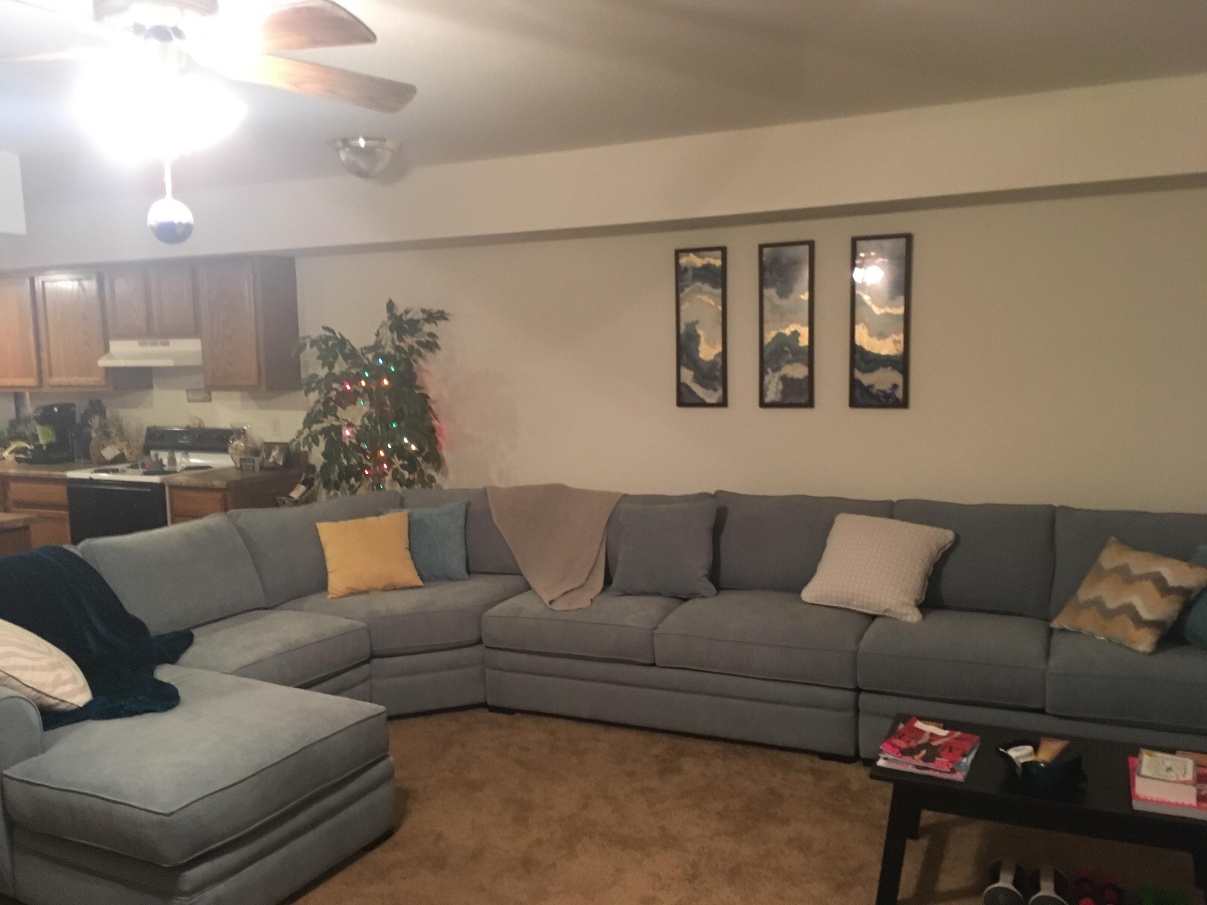 Seeking advice on a coffee table and area rug to match my new couch r