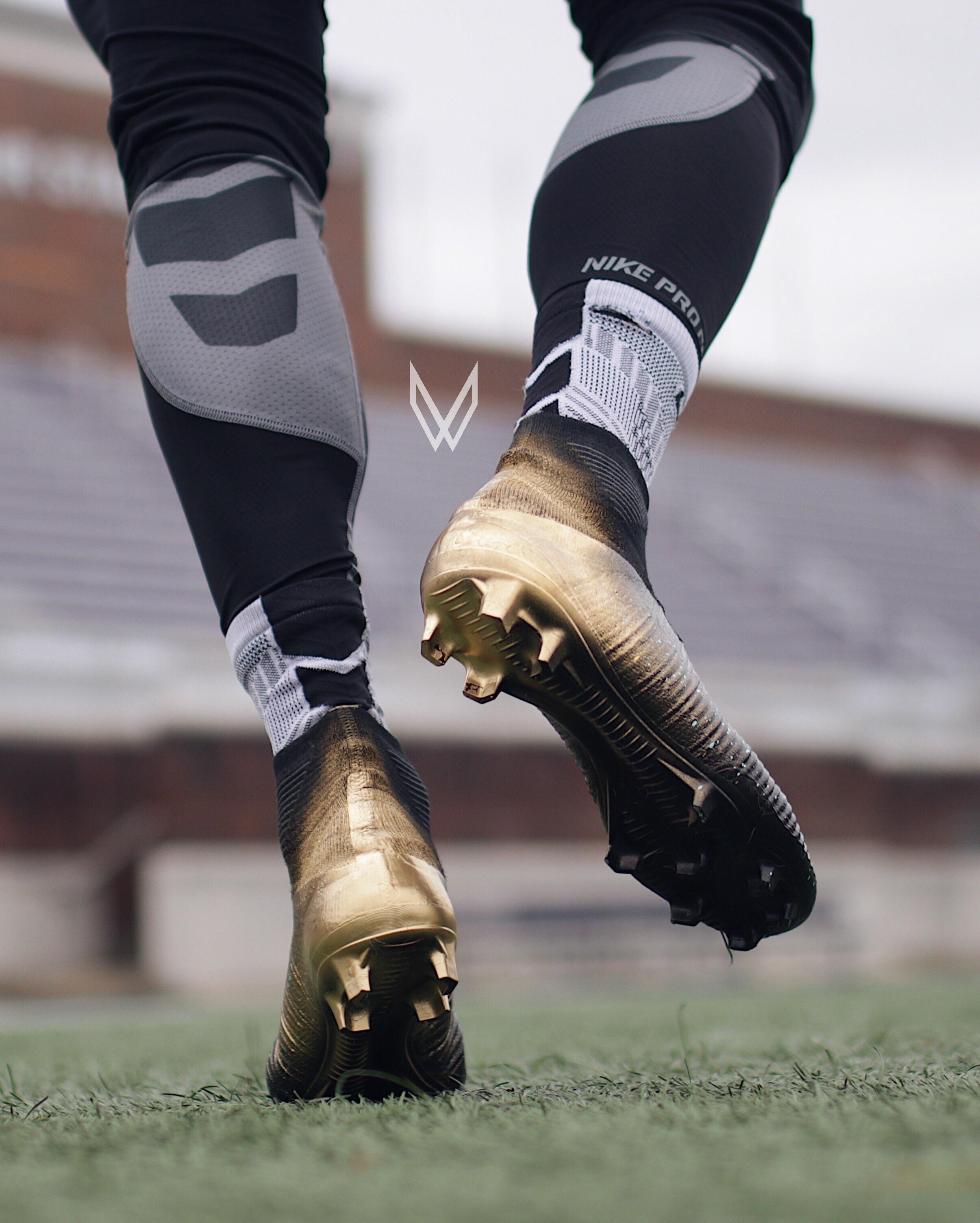 Spray painted a pair of my cleats, and it really woke ‘em up 🔥 r/Sneakers