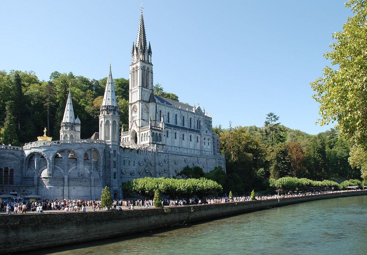 Sanctuary of Our Lady of Lourdes, France r/churches