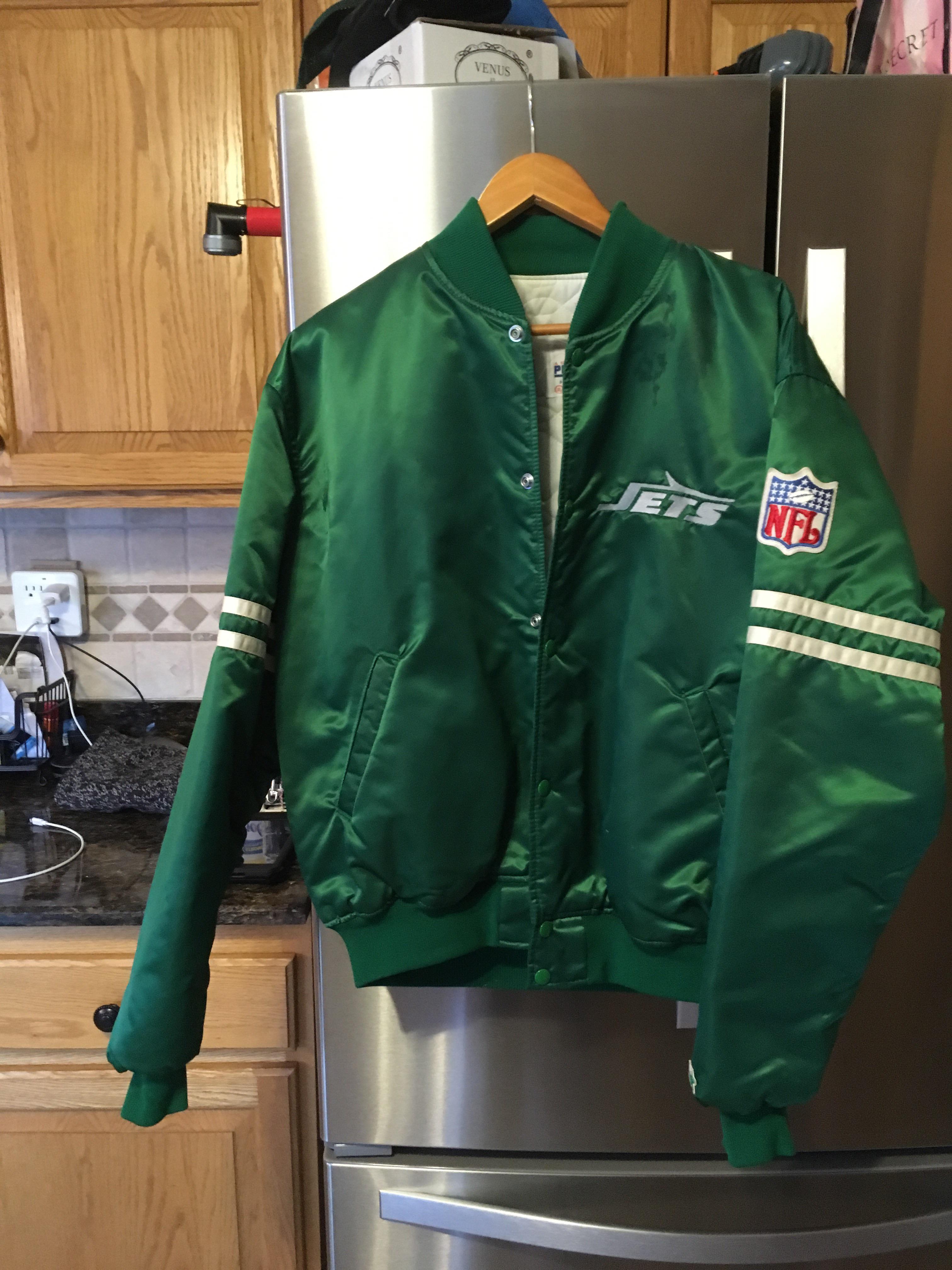 If we are posting vintage Jets gear today, here’s my contribution. 1990s vintage Pro Lone