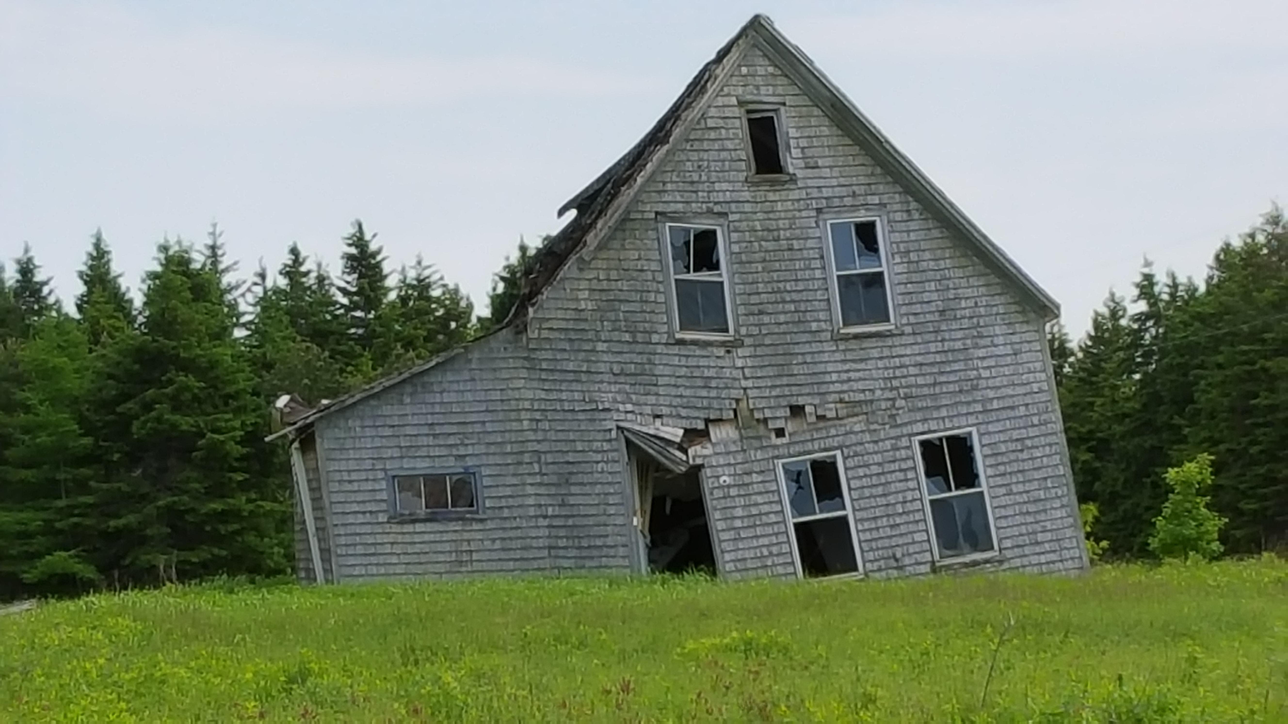 The leaning house of PEI[5312x2988] AbandonedPorn