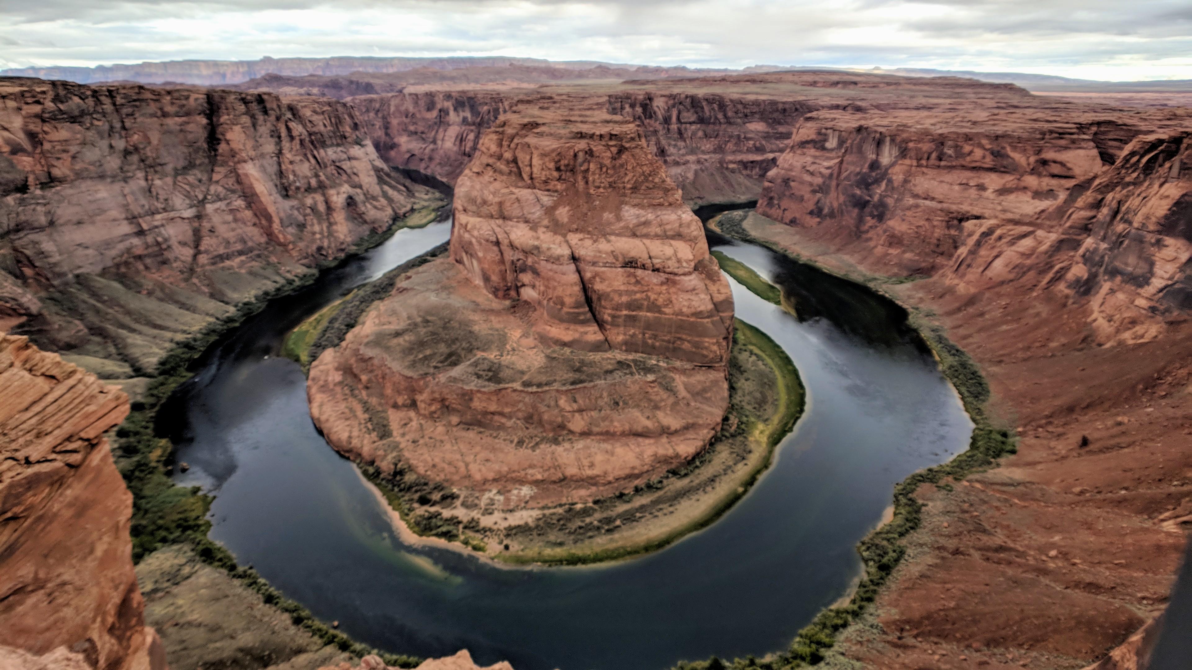 Horseshoe Bend Lake Powell moment lense + osmo 4k r/Pixel2XL