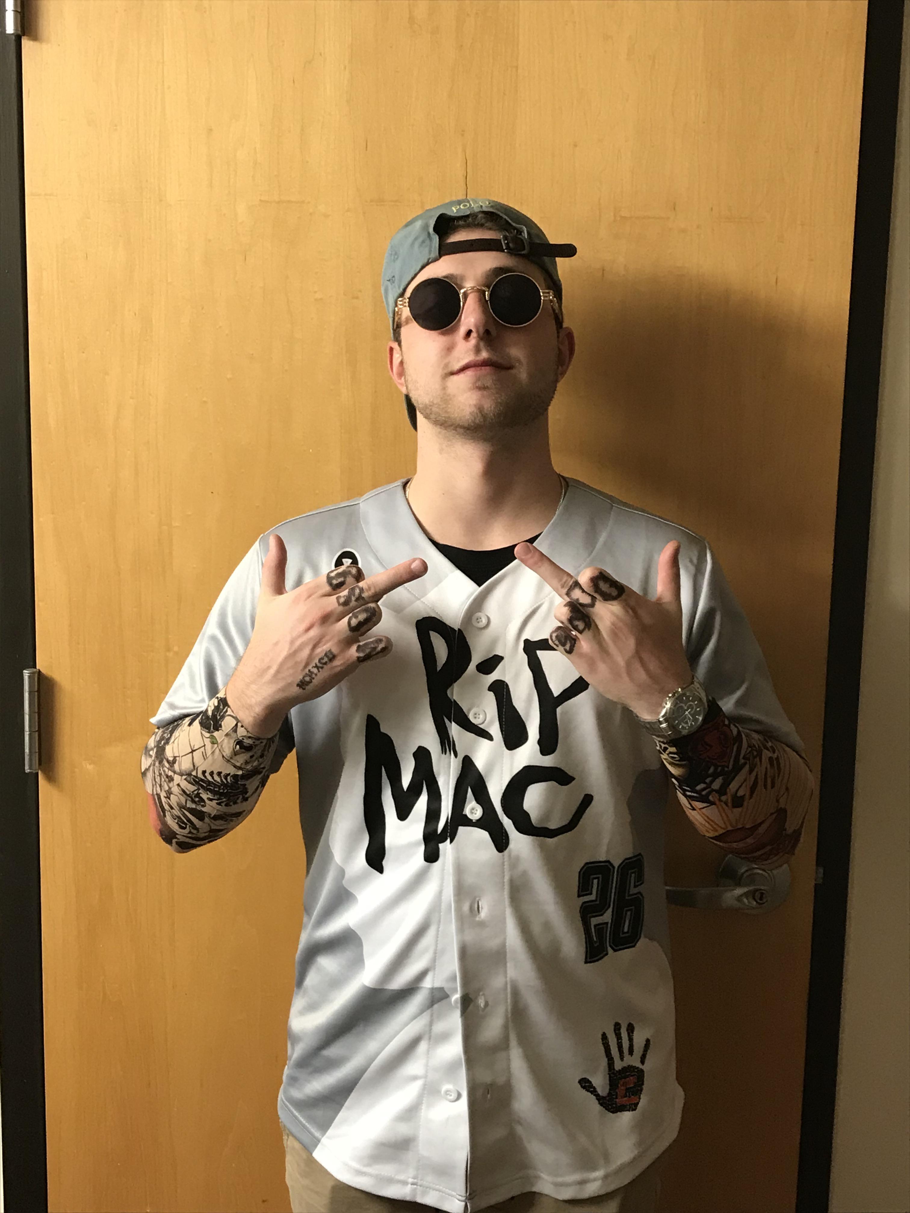 Best Halloween costume I've ever had r/MacMiller
