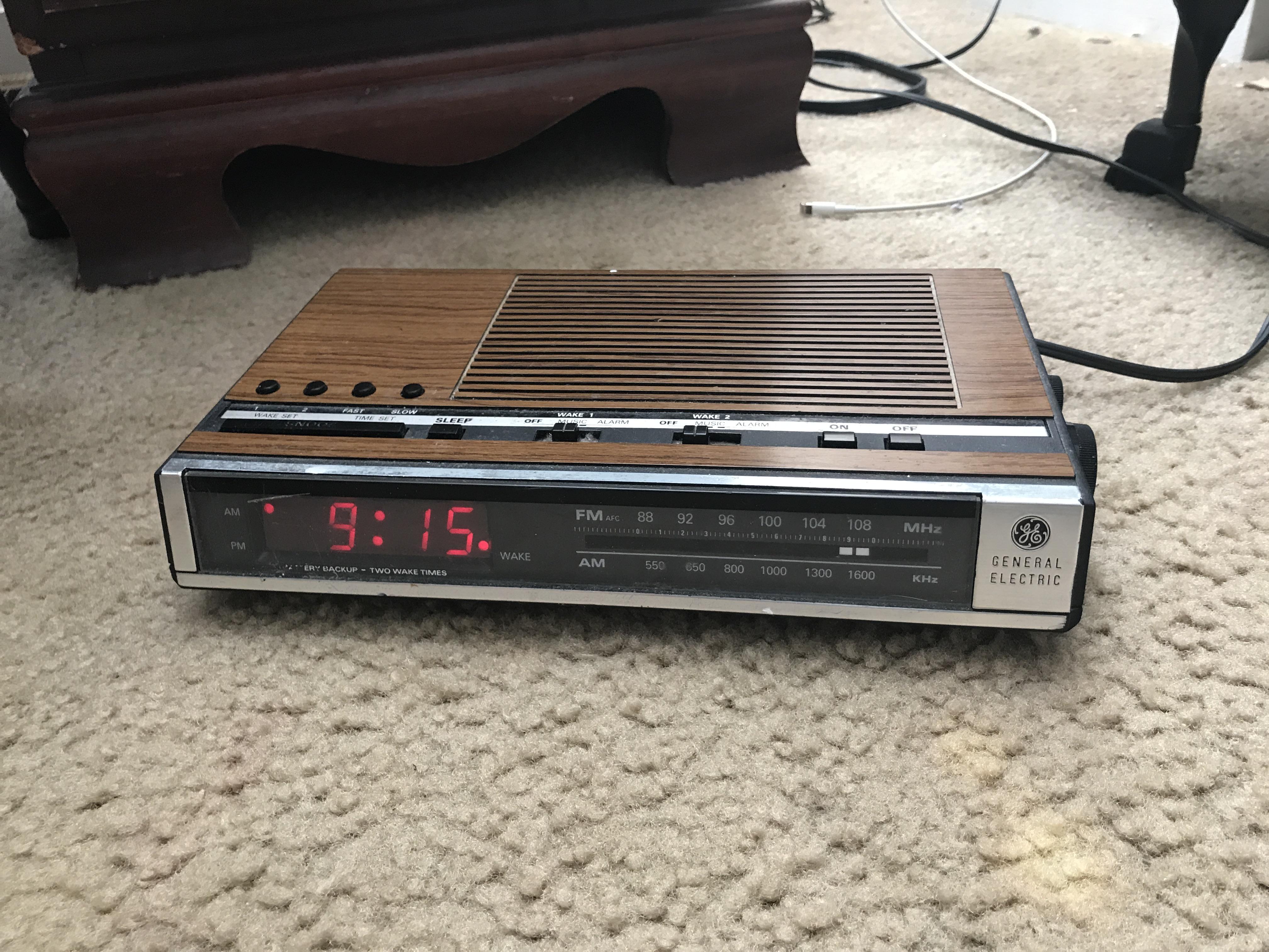My GE alarm clock. r/nostalgia