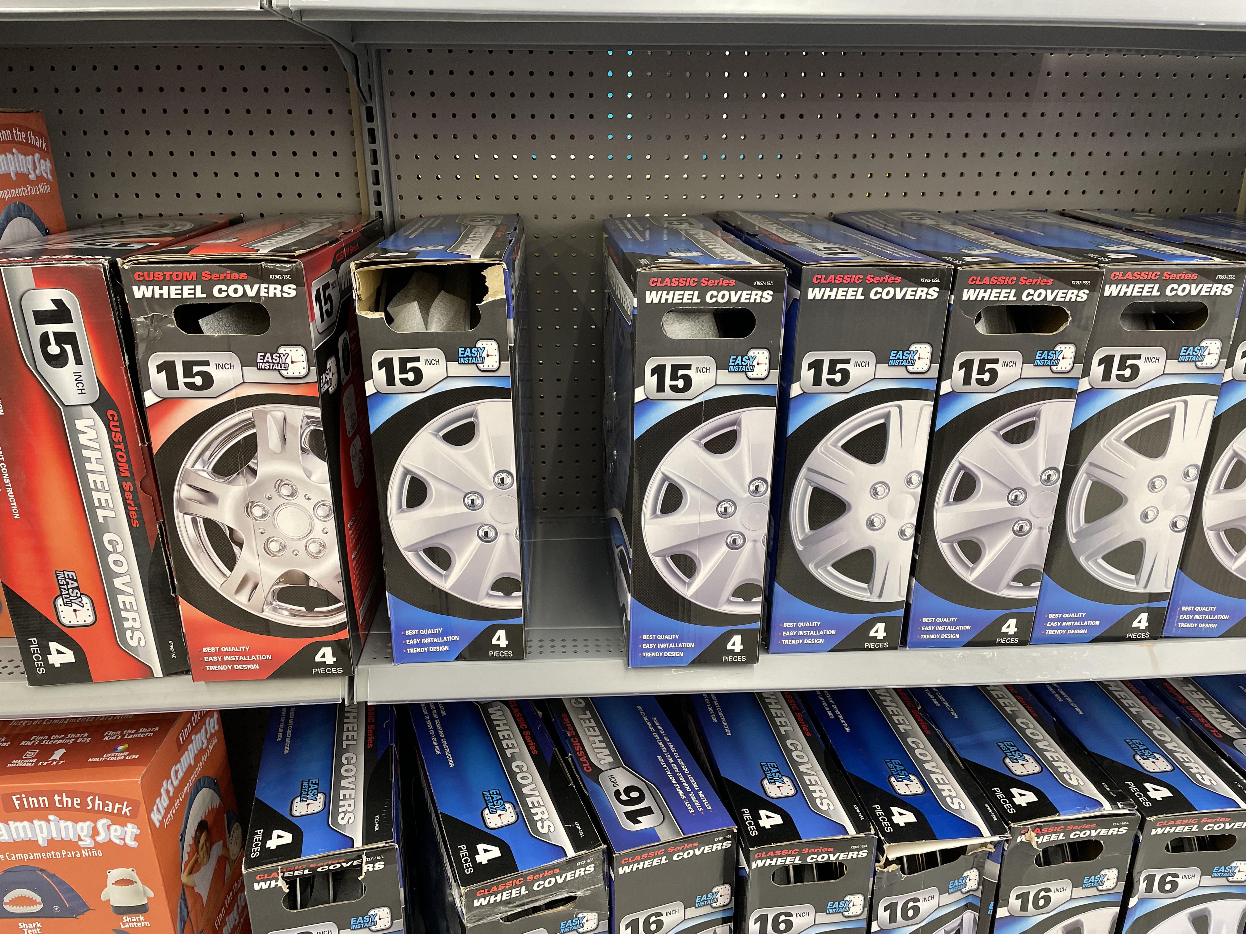 15 inch hubcaps at Walmart r/notinteresting