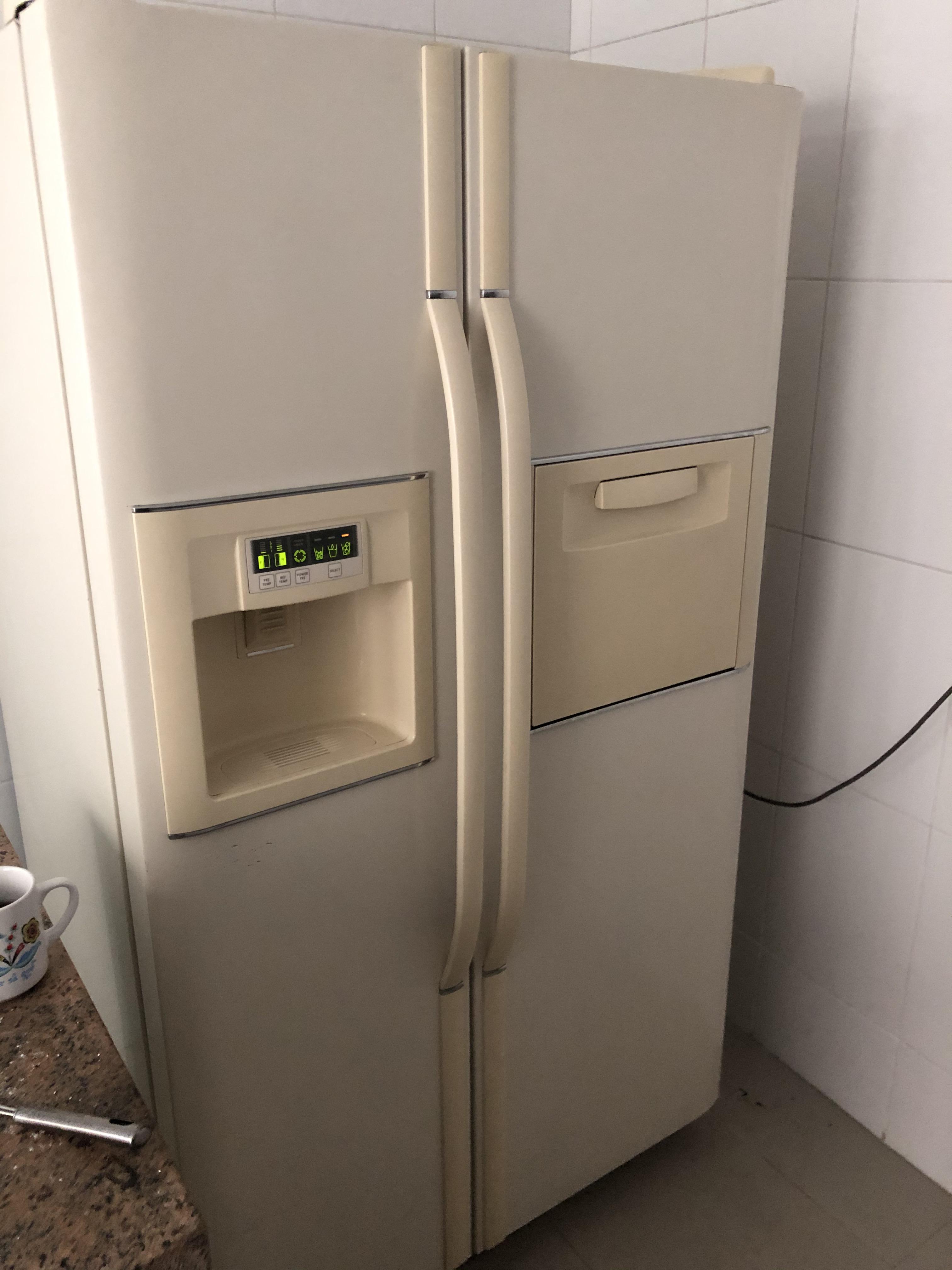 Unable to determine fridge model number (no sticker or indication