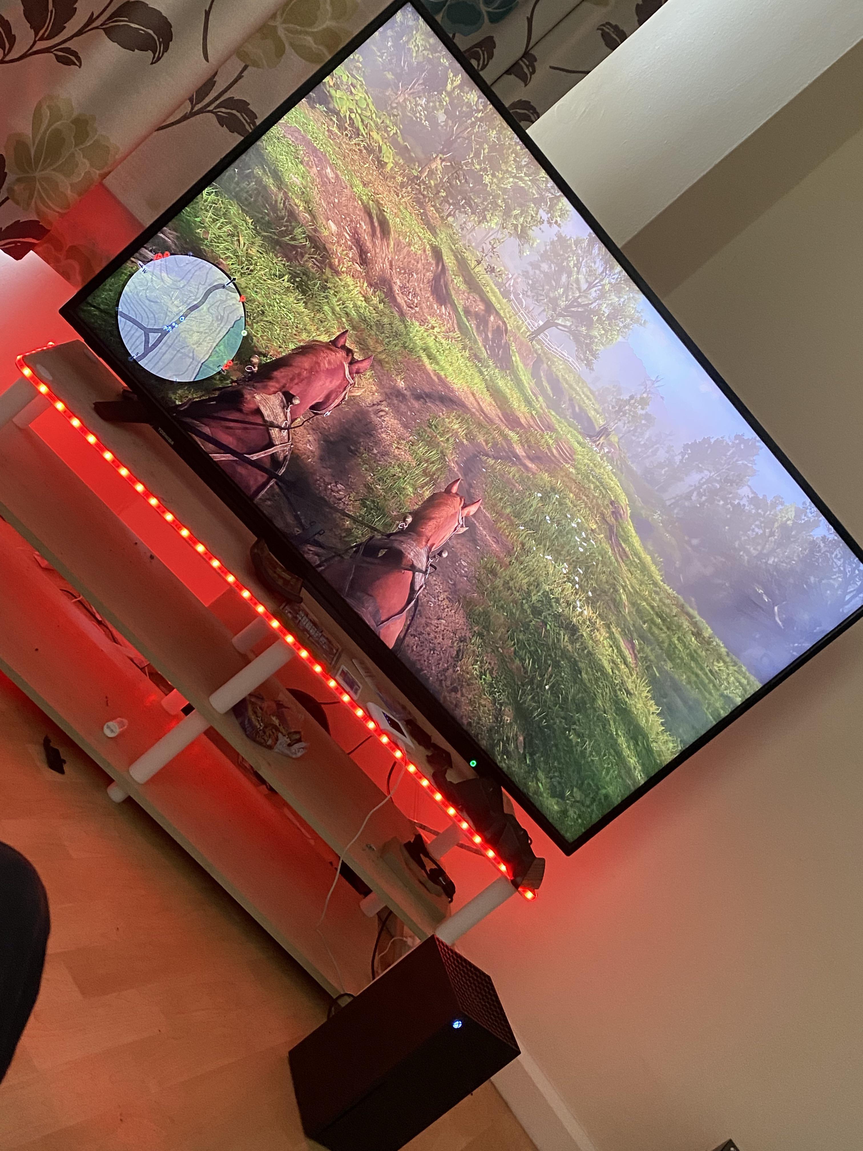 Finally managed to get myself a Series X and decided a bigger tv was in
