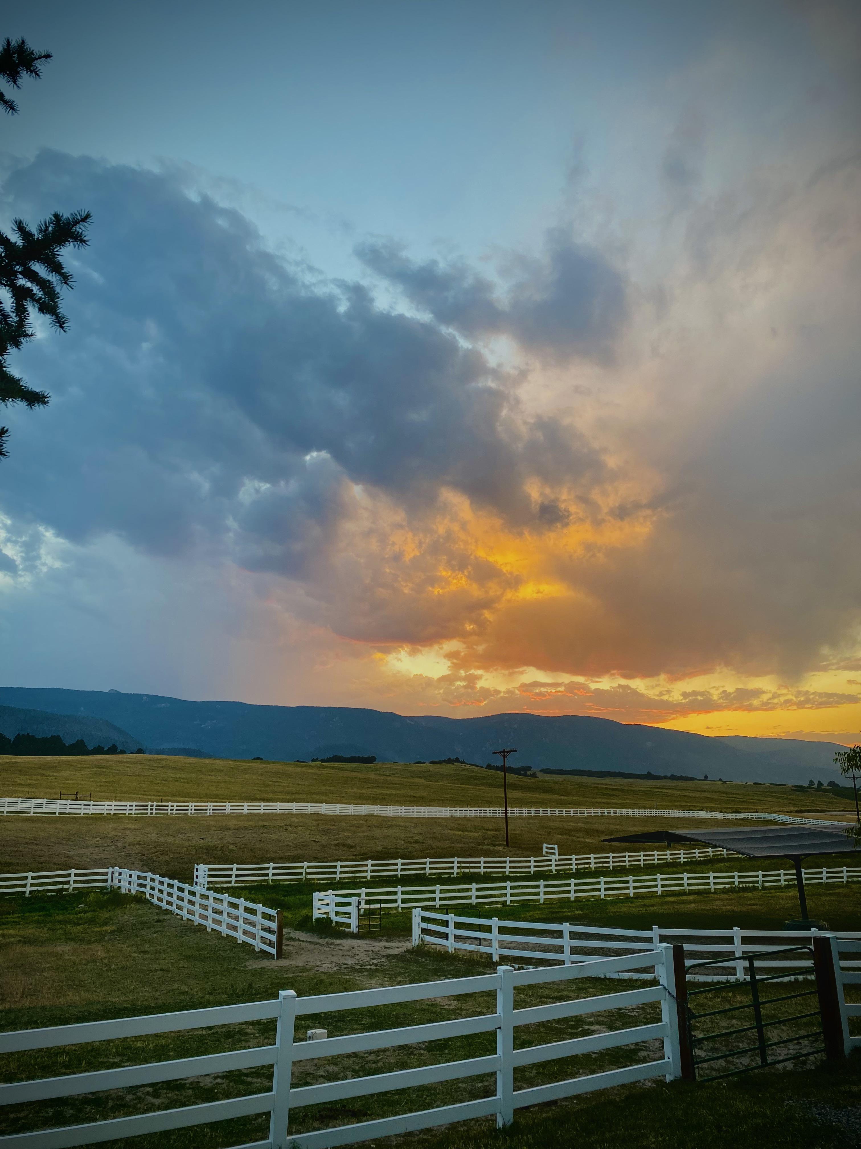 Larkspur, CO, USA August 2021 [OC] r/SkyPorn