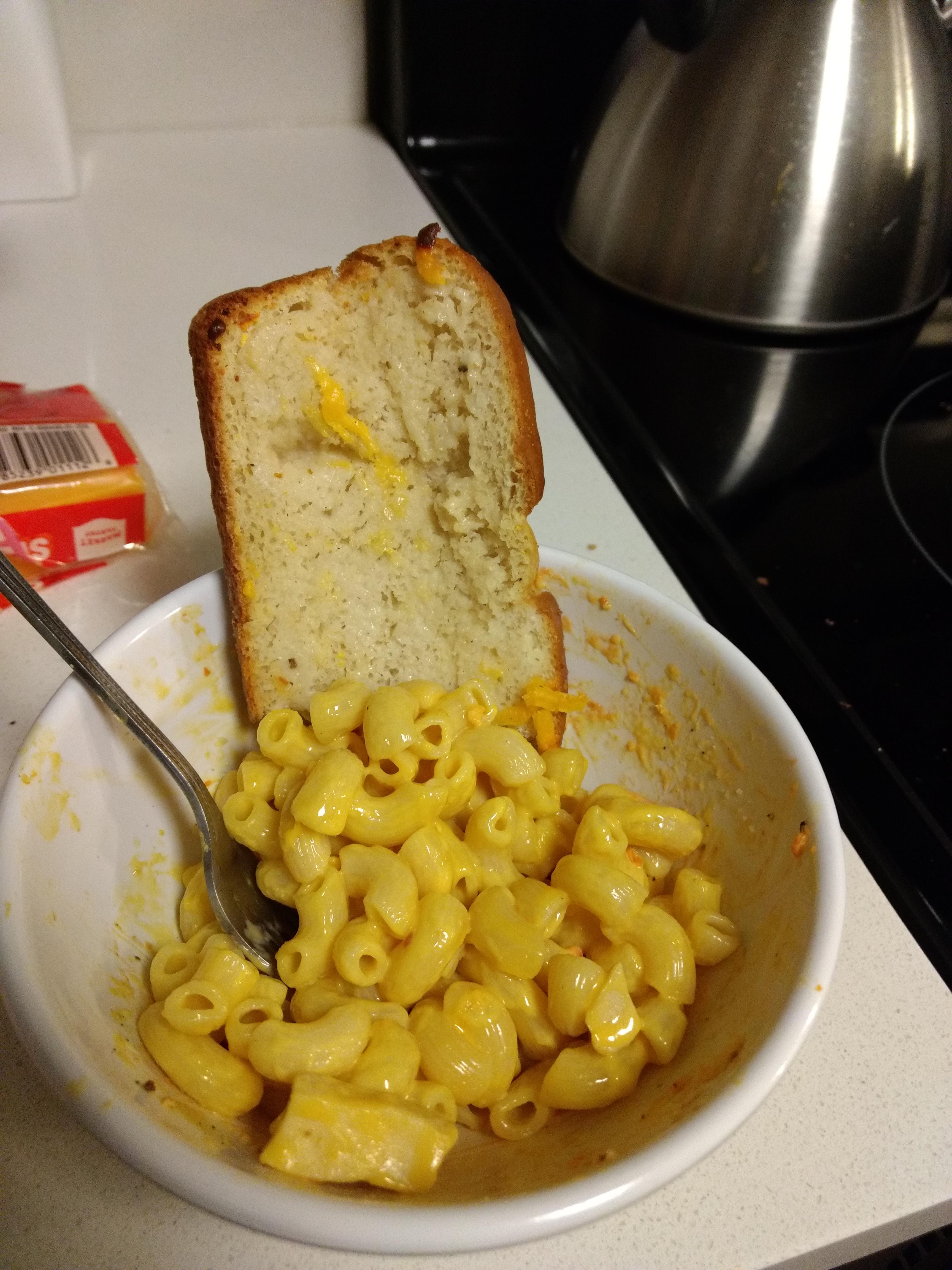 Mac & Cheese & Panini filling (chicken, Bacon, chz, "tomatoes") r