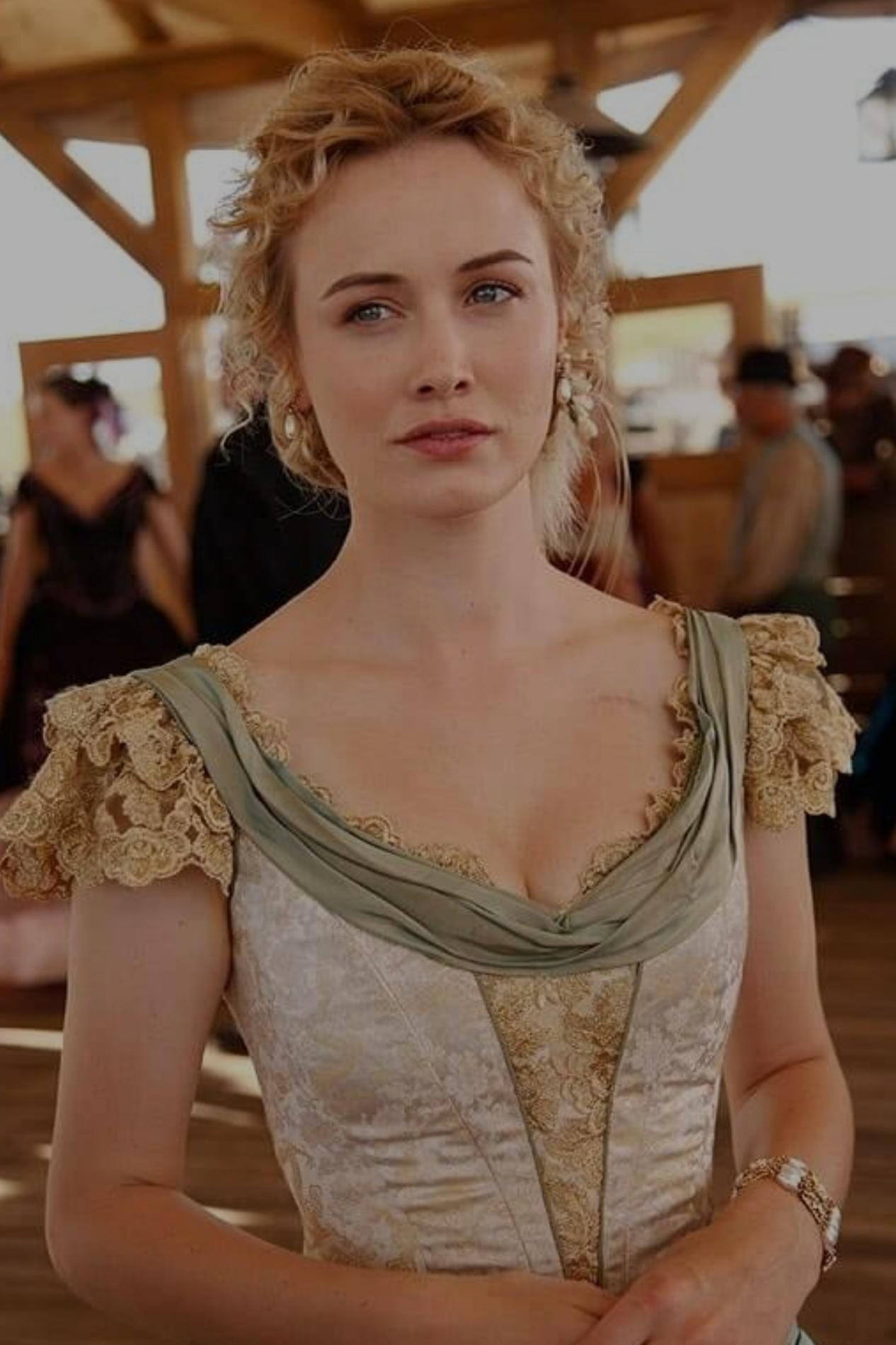 Dominique Mcelligott Hot