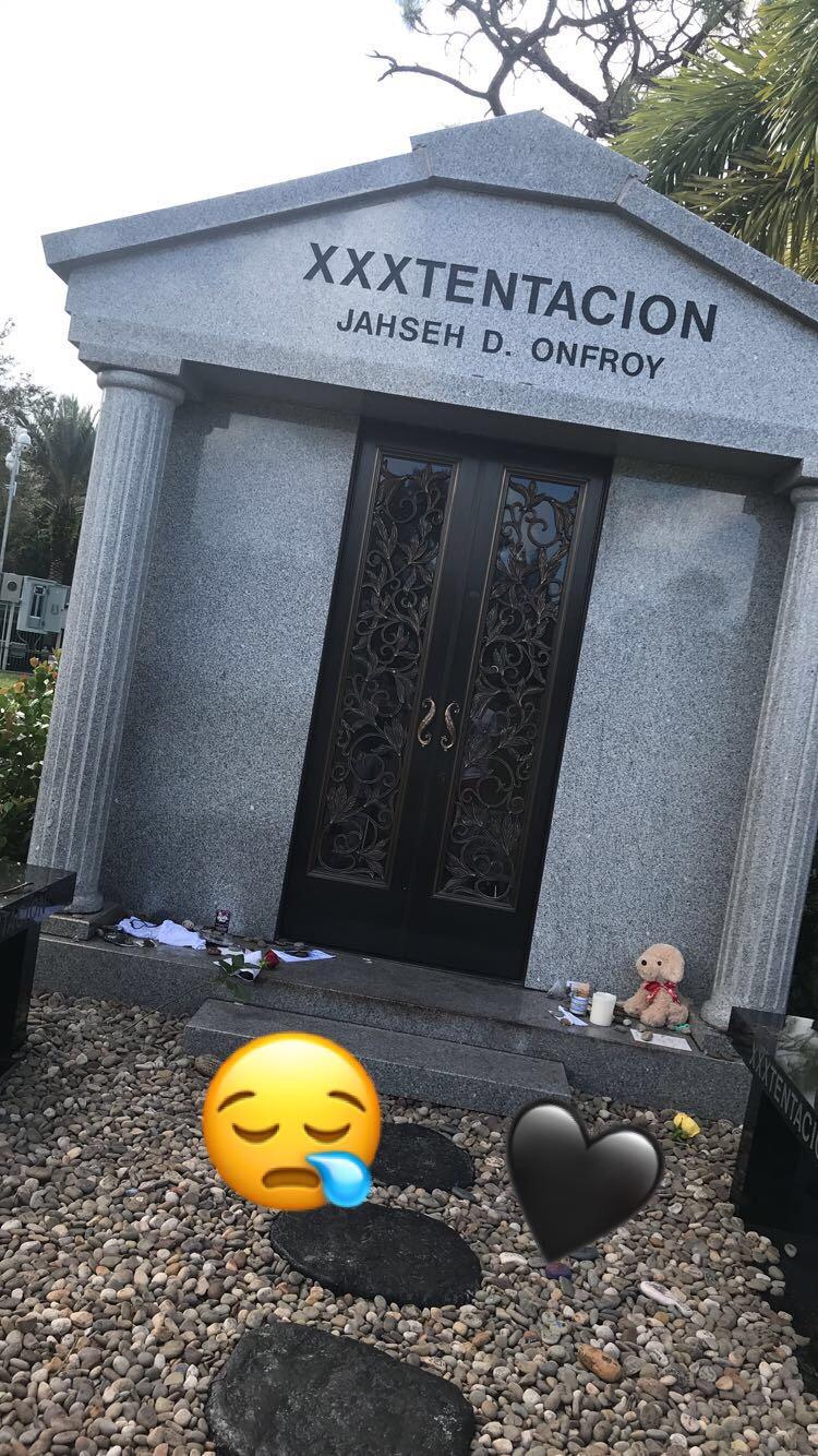 Visited his grave, an amazing experience r/XXXTENTACION