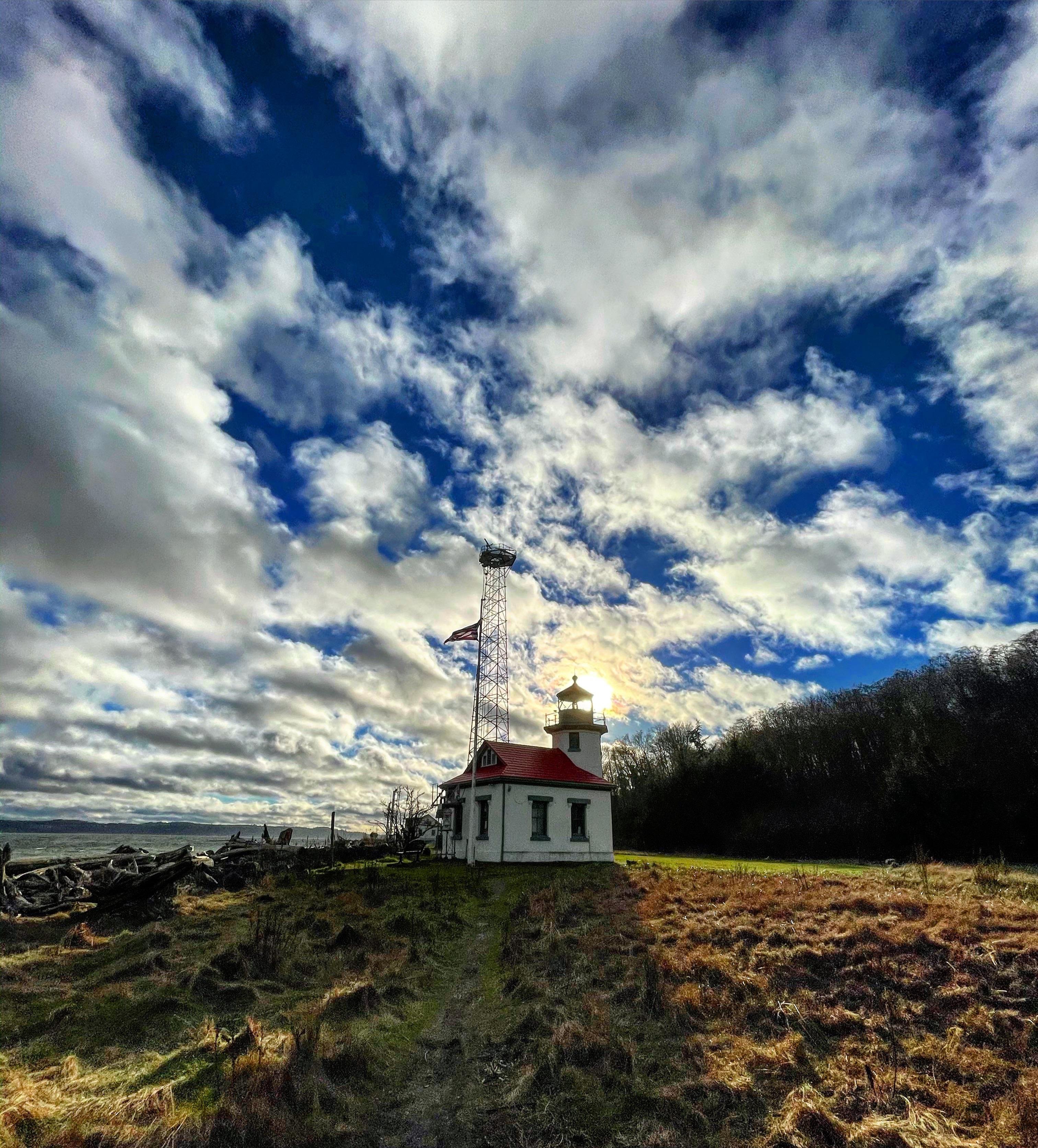 Vashon Island lighthouse r/Washington