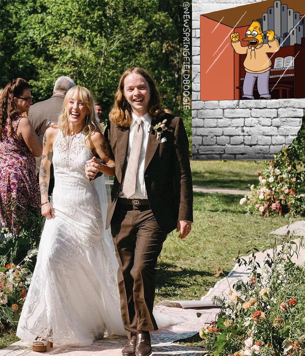Billy Strings Wedding Pic r/gratefuldead