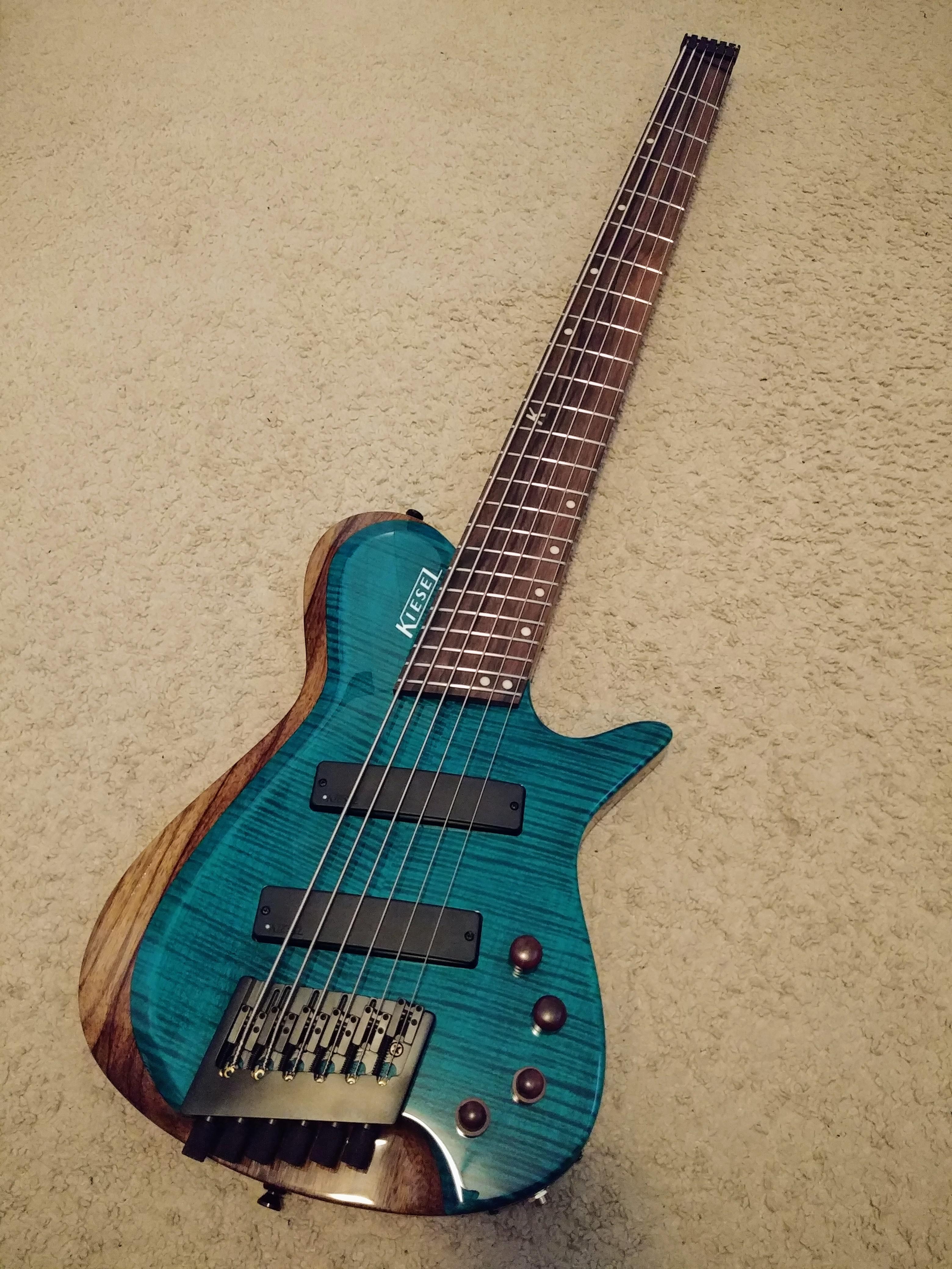 My Zeus Bass. What a beauty! r/kieselcarvinguitars