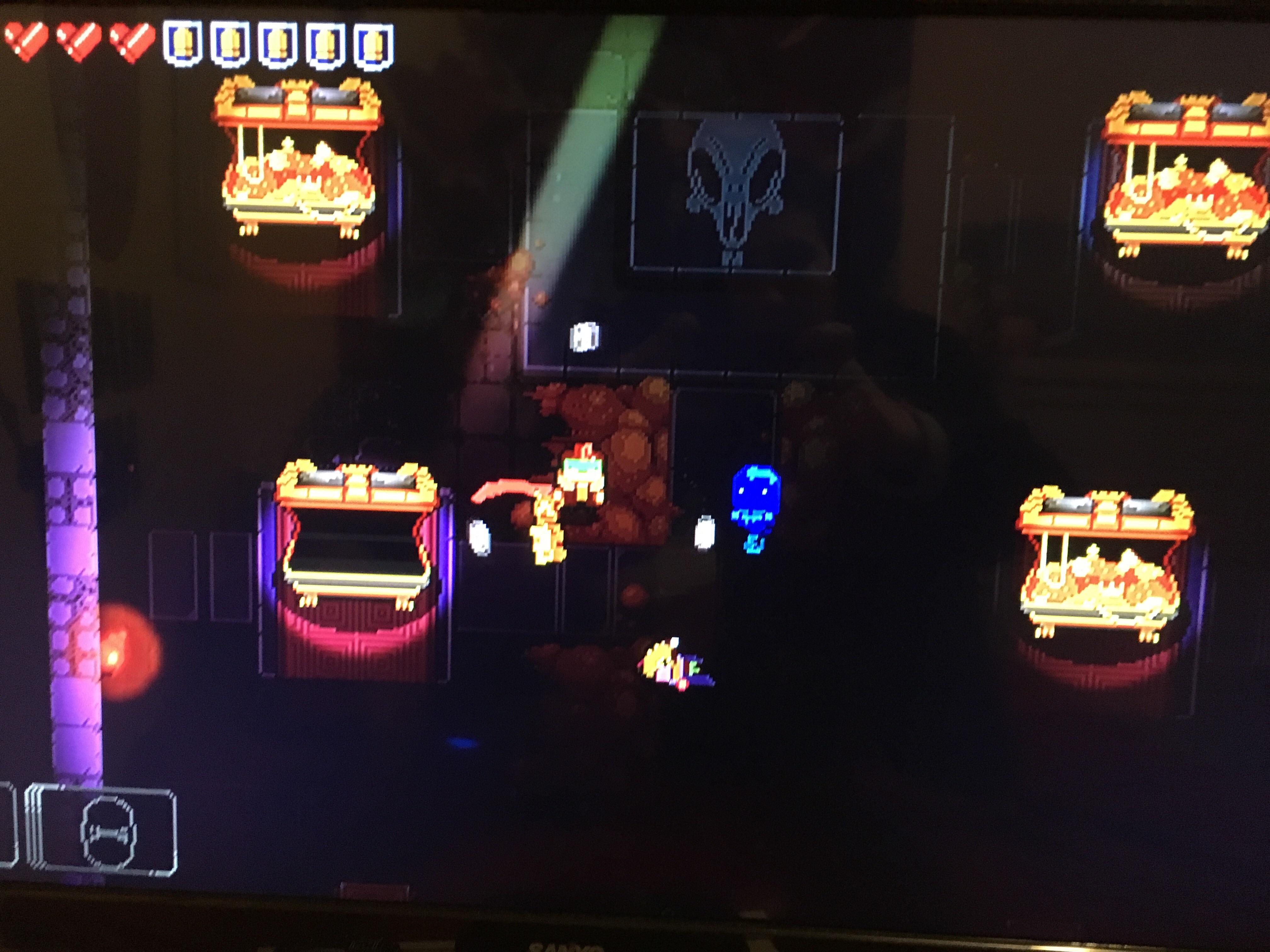 EMPTY RAT CHEST?!??!!! Anyone else seen this before? r/EnterTheGungeon