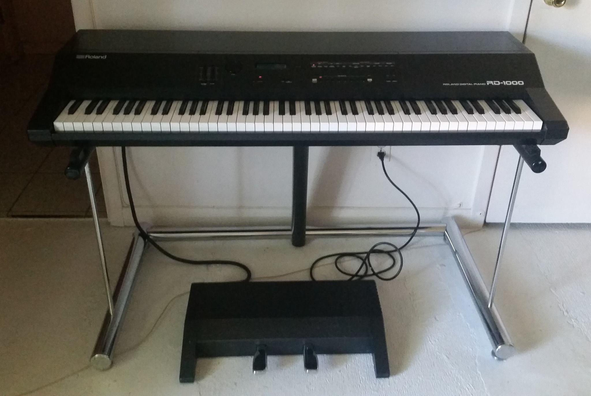 Got my first digital piano last night! Anyone here have this model