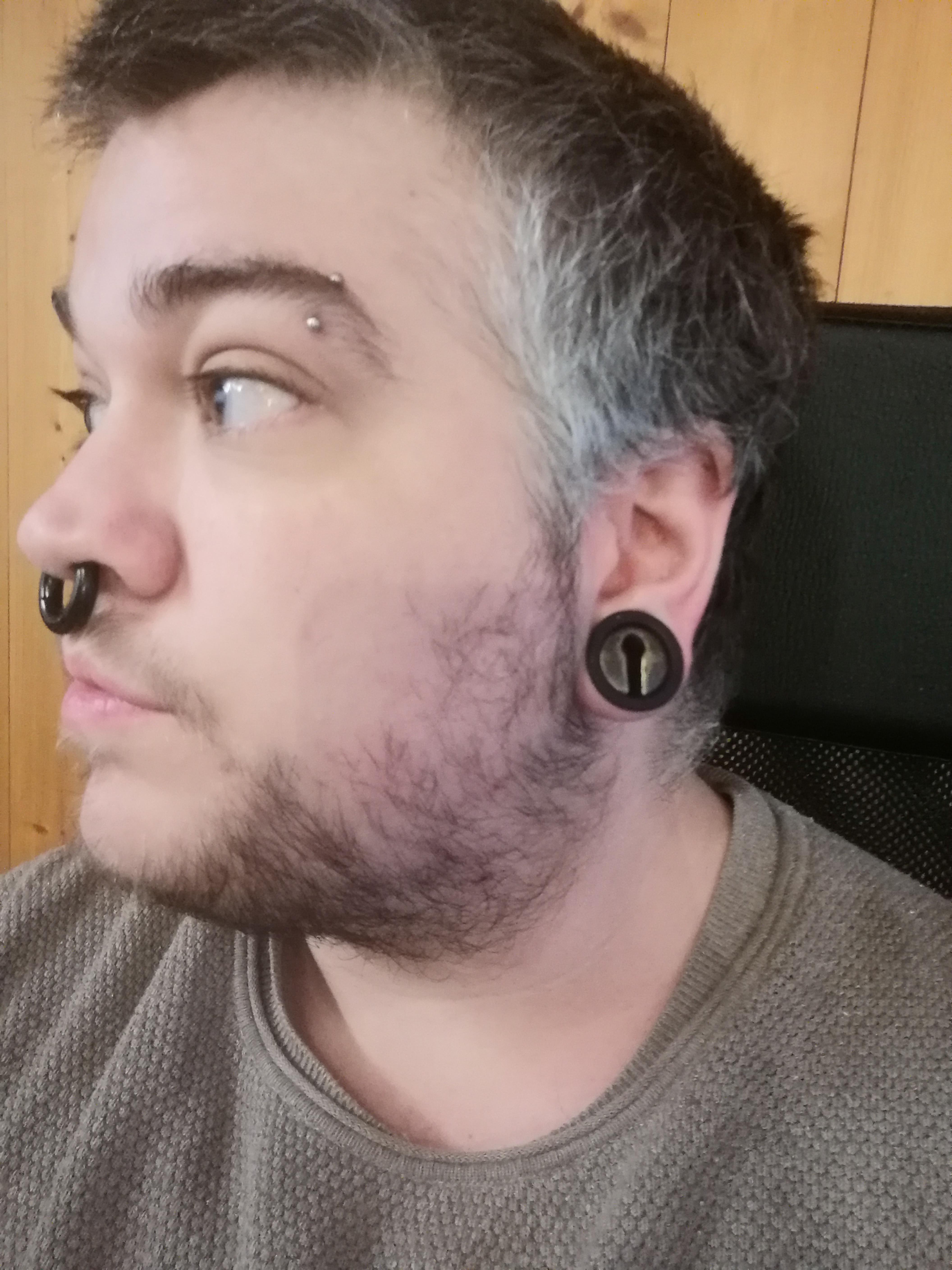 Keyhole weights from Southshore Adornments snug perfectly into 22mm