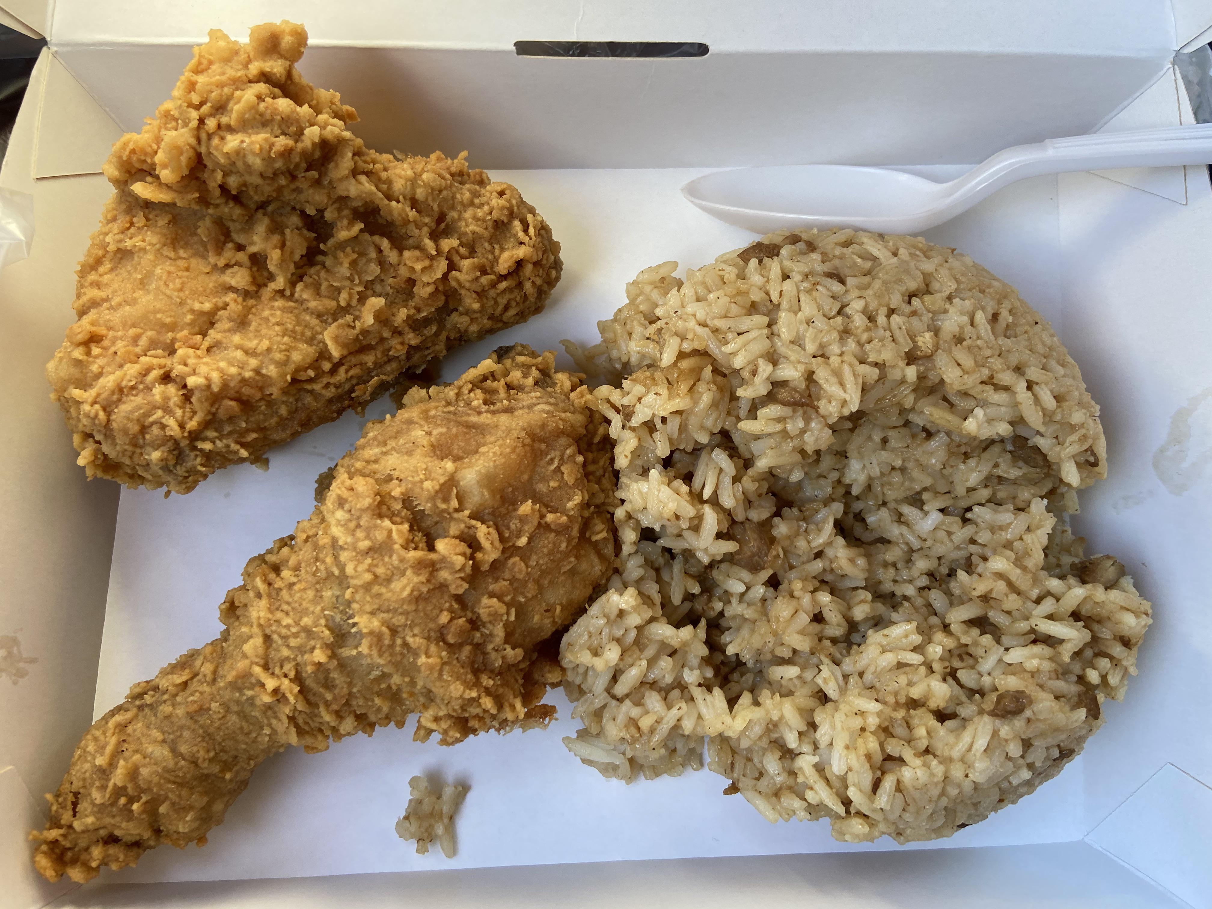 [I ate] Jollibee chicken joy & adobo rice r/food