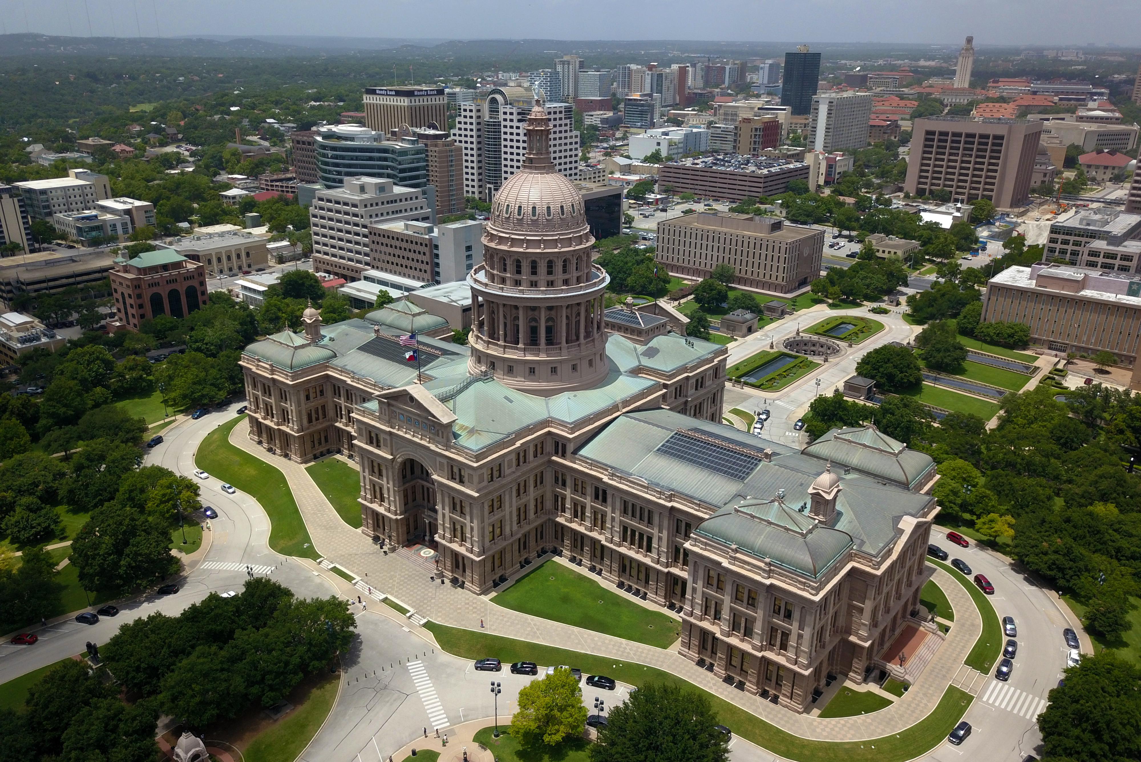 Texas Capitol Building r/Austin