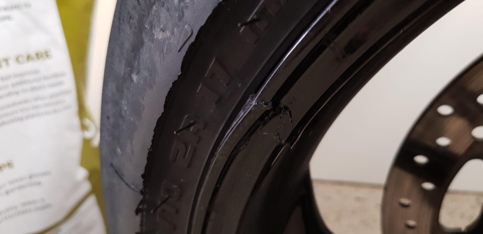 BMW S1000rr M front wheel broken r/Motorrad