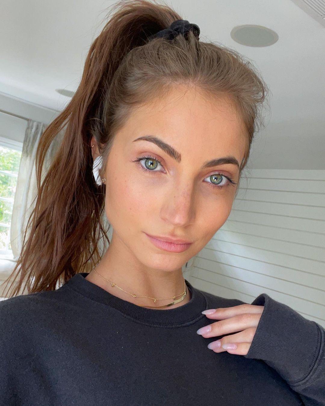 Anna Louise : PrettyGirls