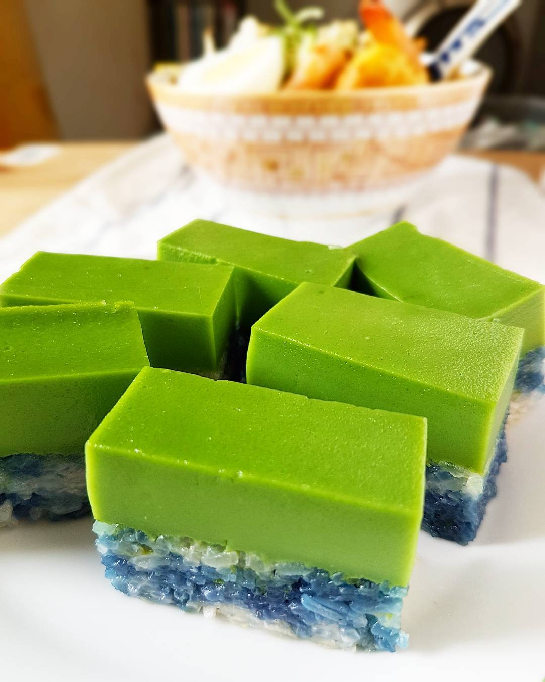[I Ate] Pandan Custard with Steamed Sweet Glutinous Rice (Kuih Seri