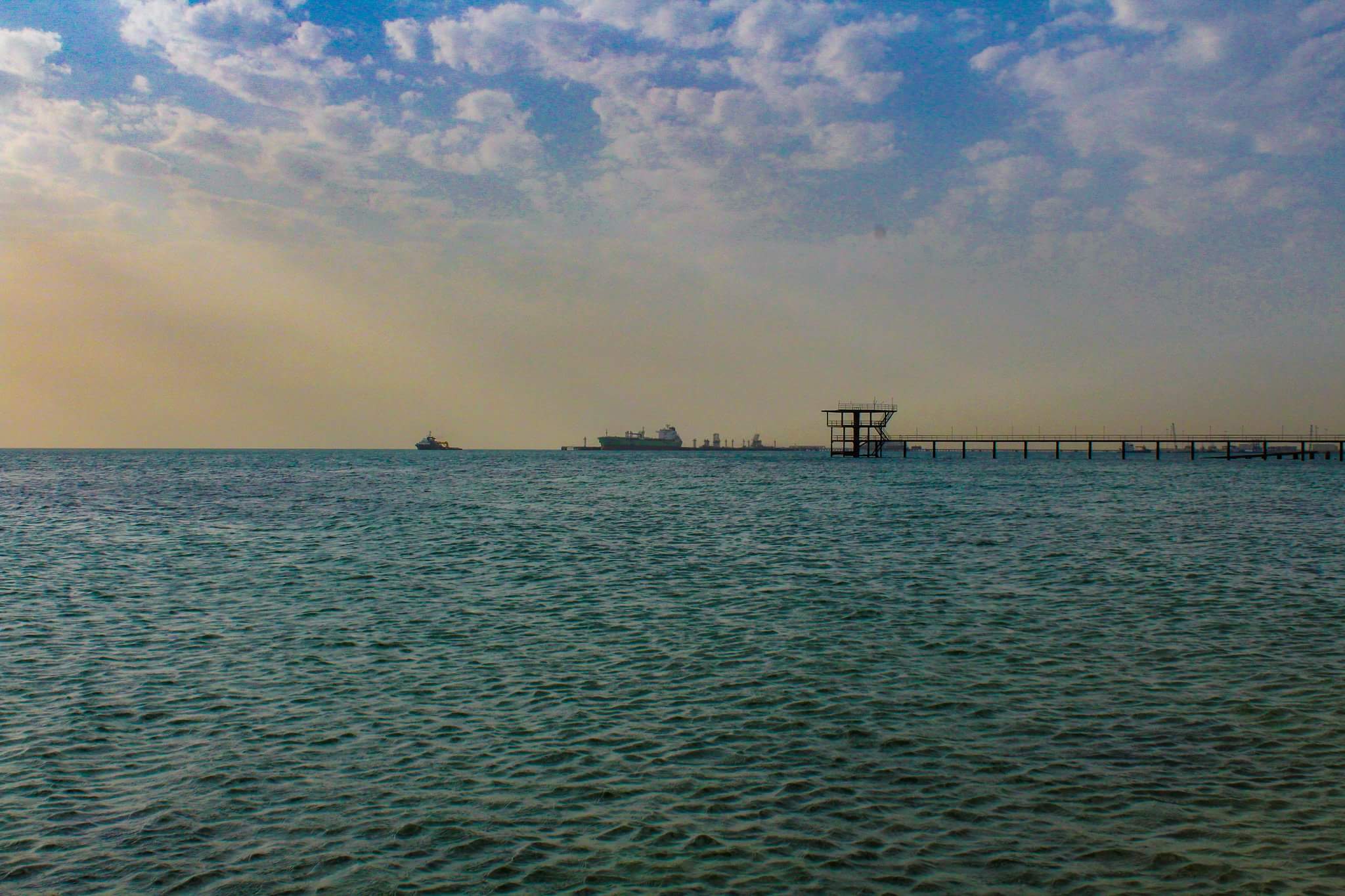 Arabian Gulf in Kuwait[newbie] r/photocritique