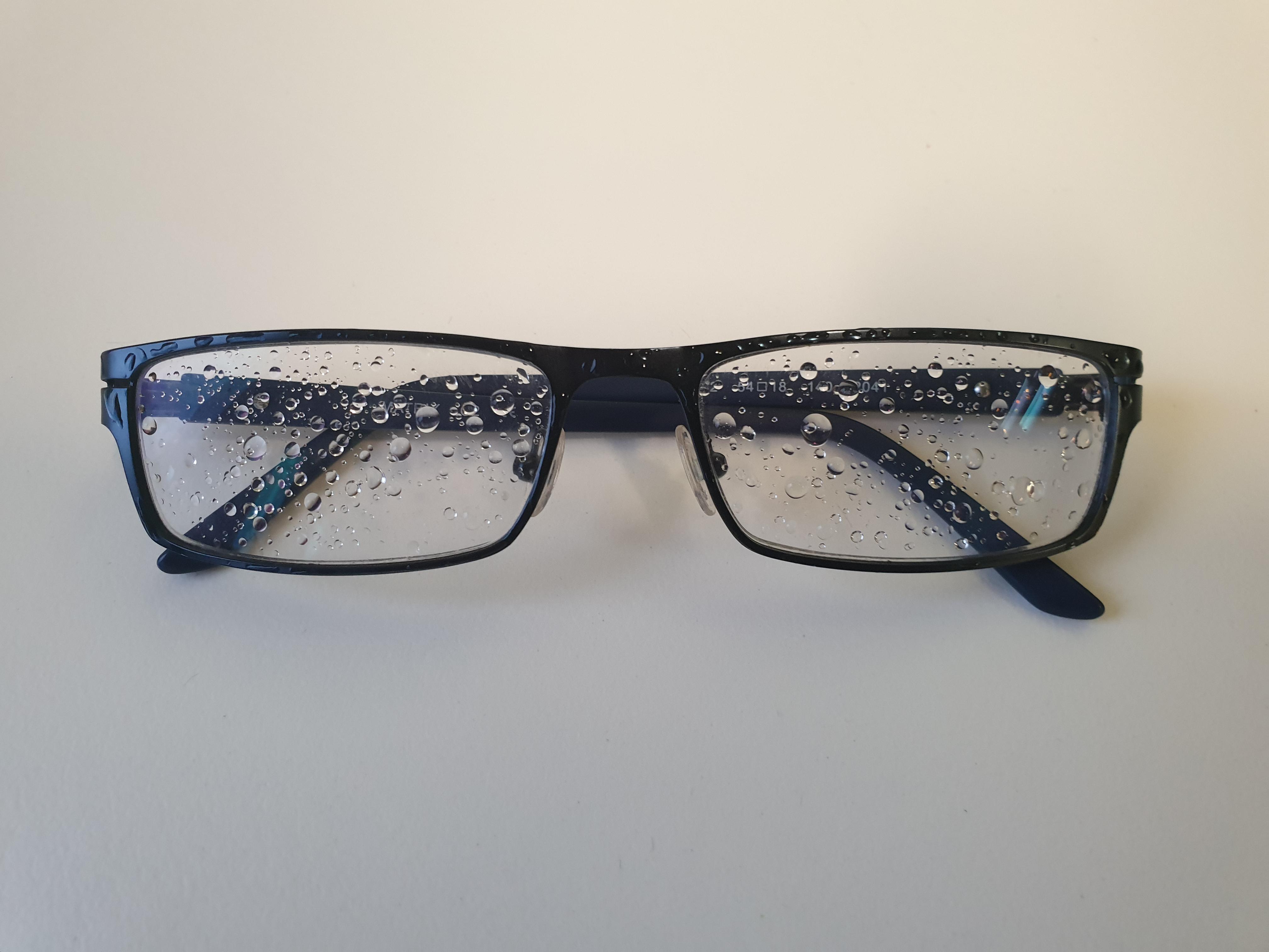 I really want the Harry Potter automatic glasses wipers r/pics