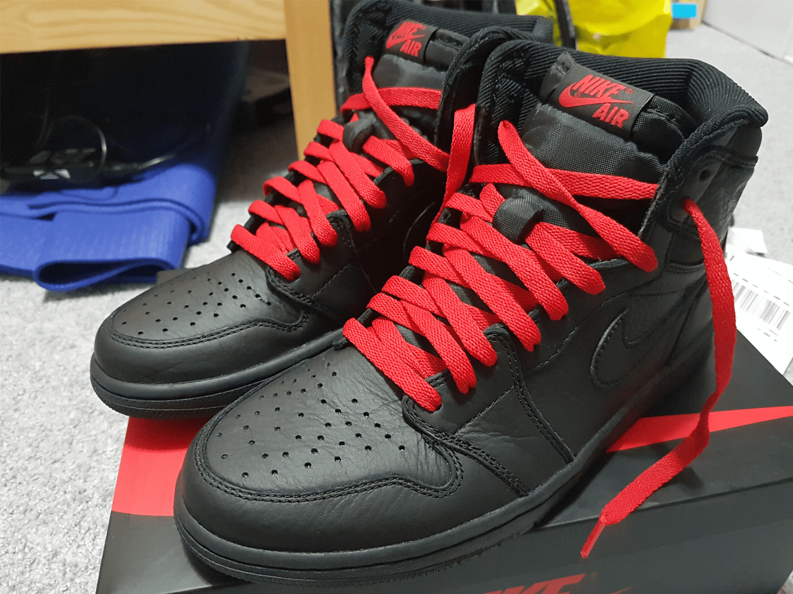 [LPU] Jordan 1 Black/University Red (Triple Black) r/Sneakers