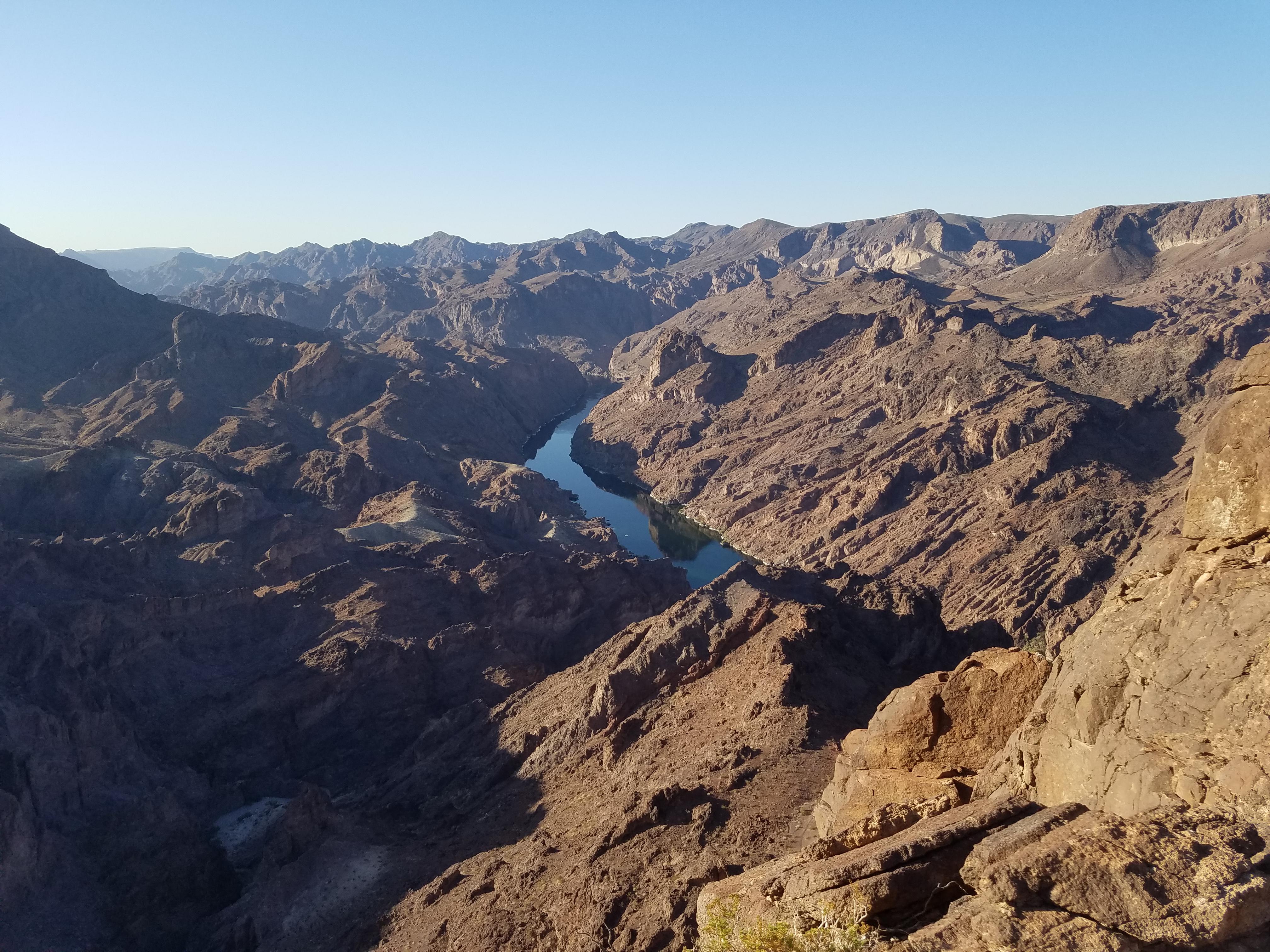 Black Canyon, AZ feat. The Colorado River r/hiking