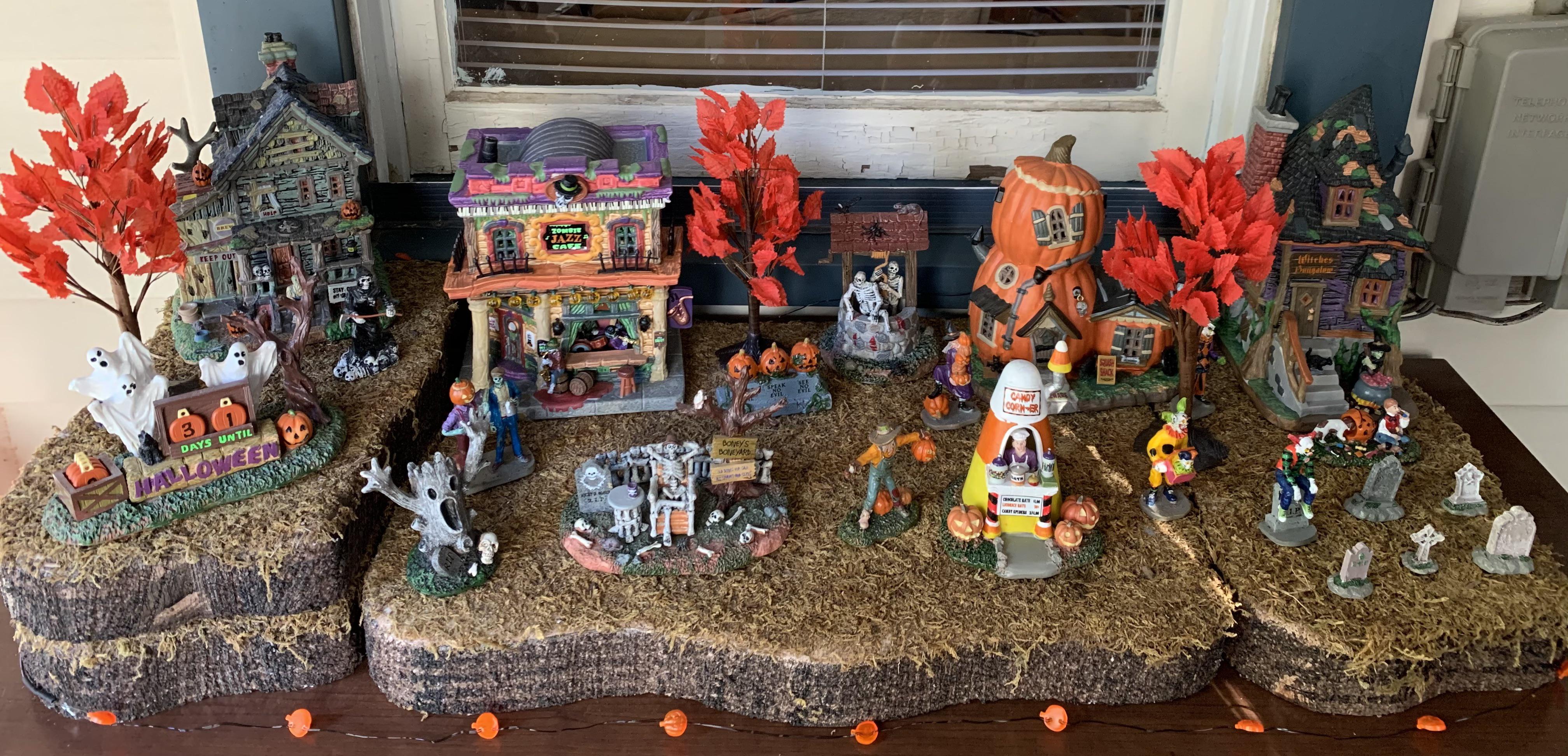 Got my Spooky Town set up! It’s not huge but it gradually gets bigger