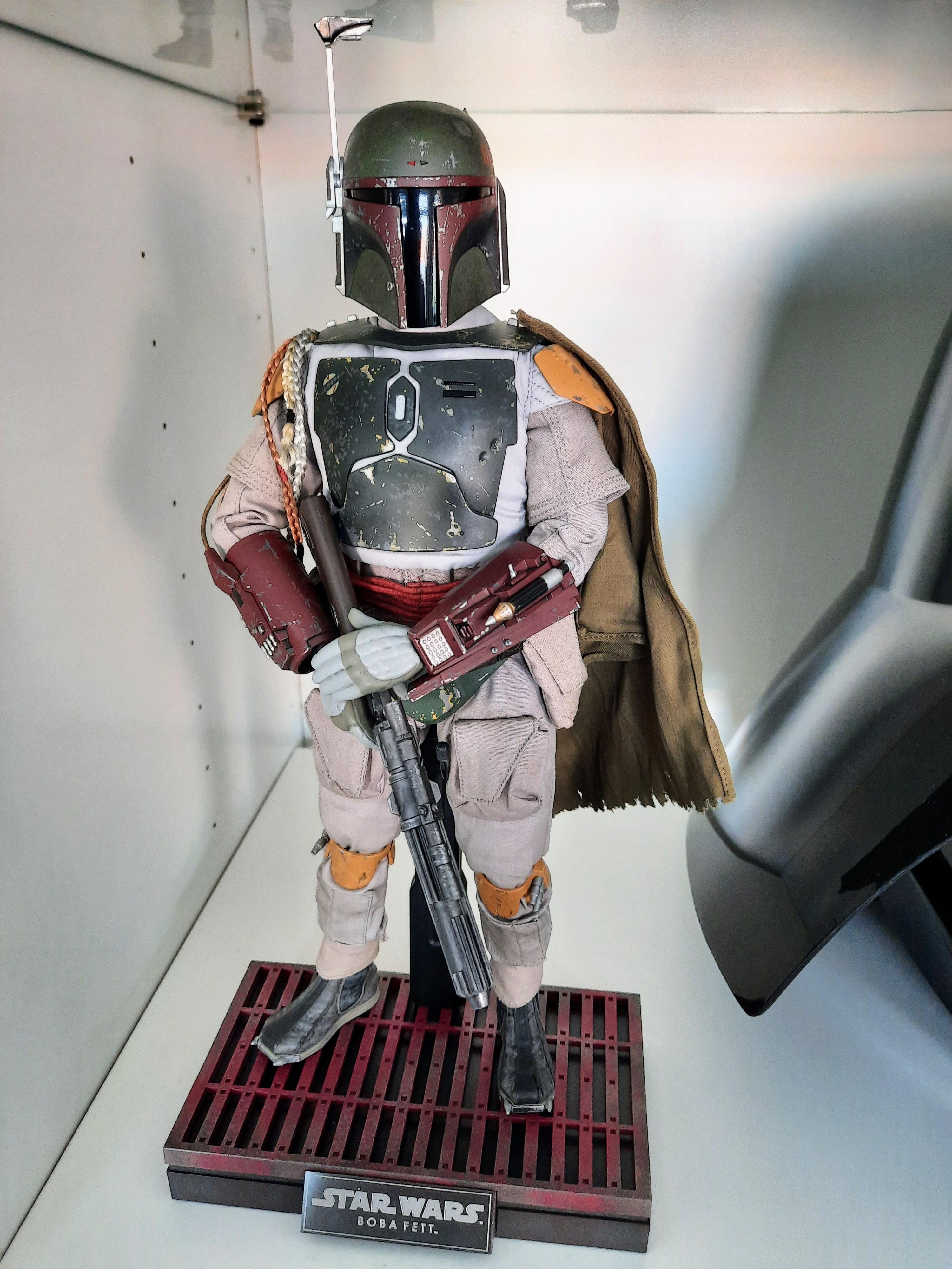 My first Hot Toys Star Wars figure arrived, with a million more well on