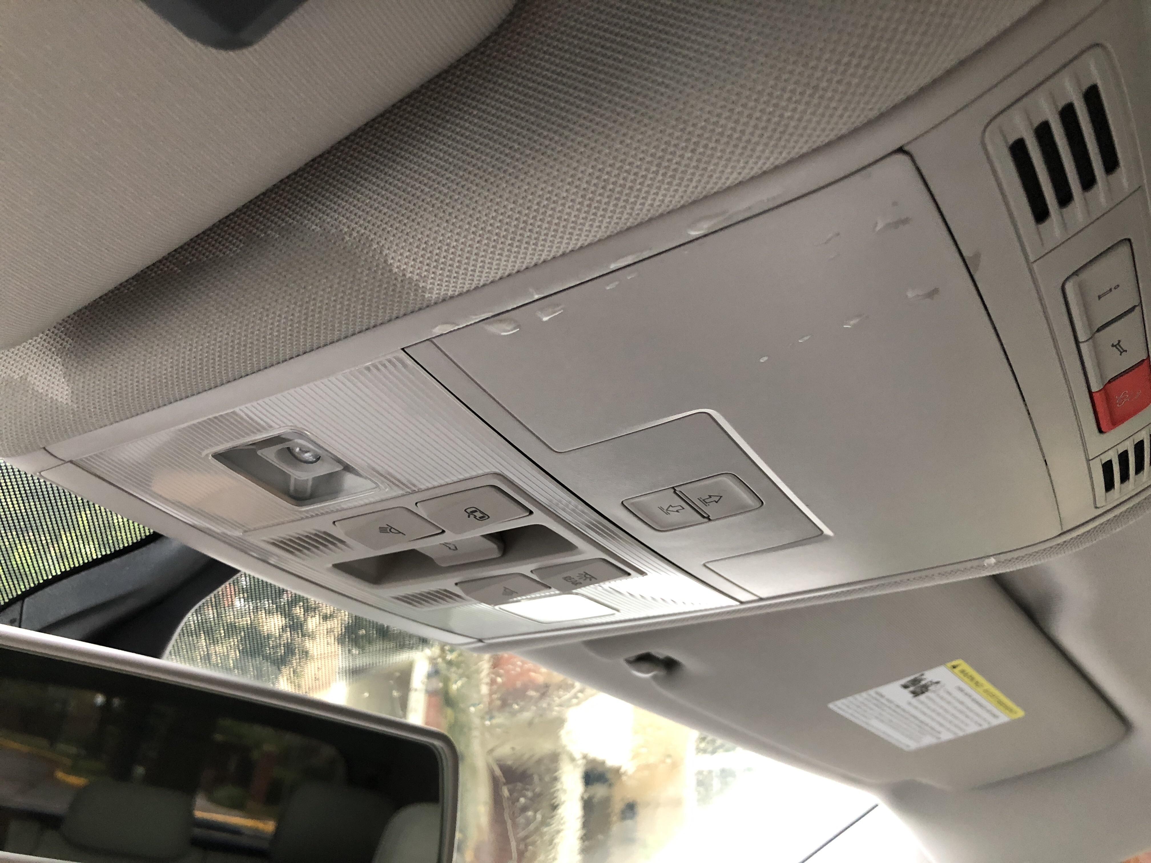 2018 tiguan leaking from here?! Volkswagen