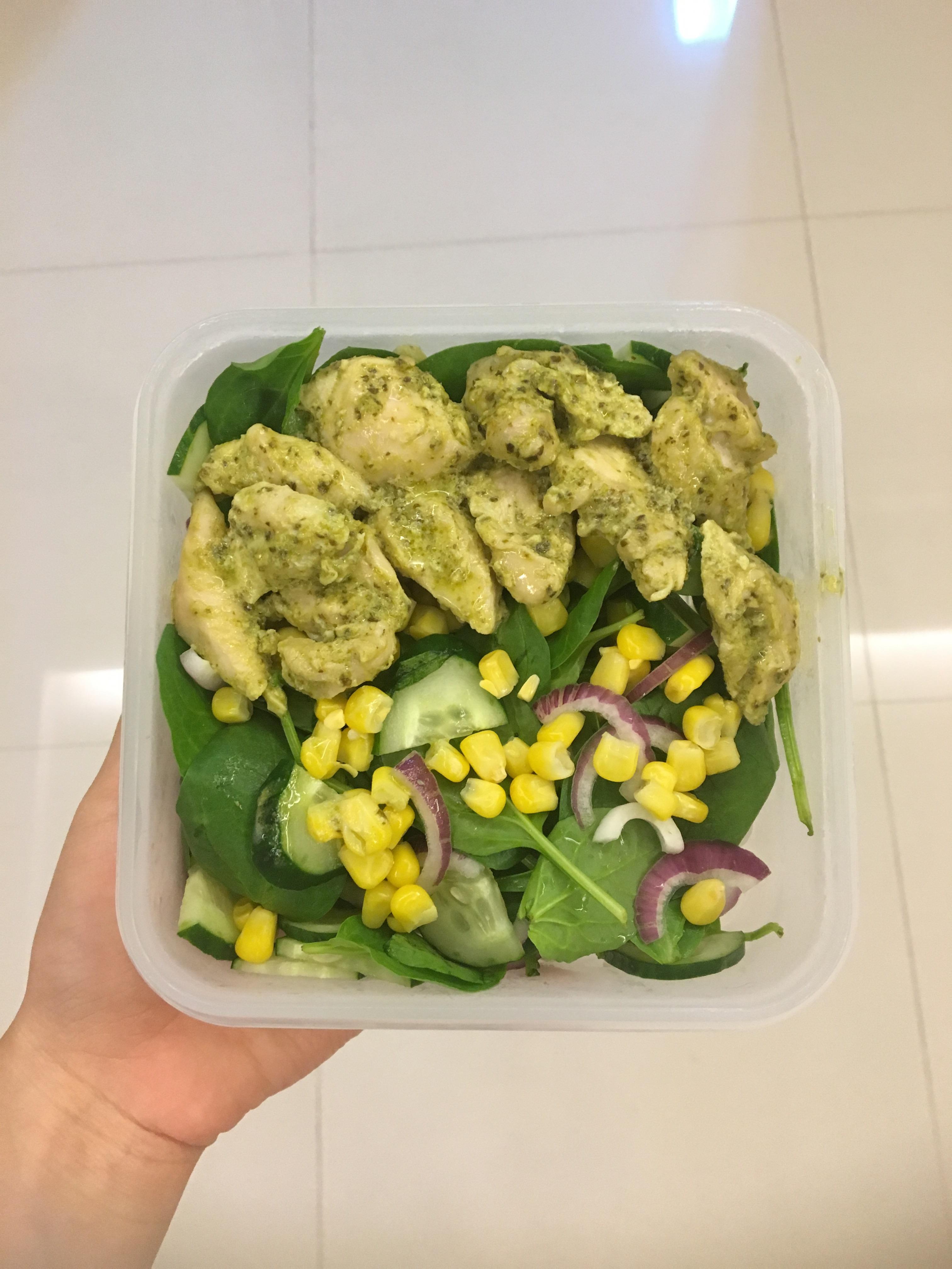 Pesto Chicken Salad (250 Calories) r/1200isplenty