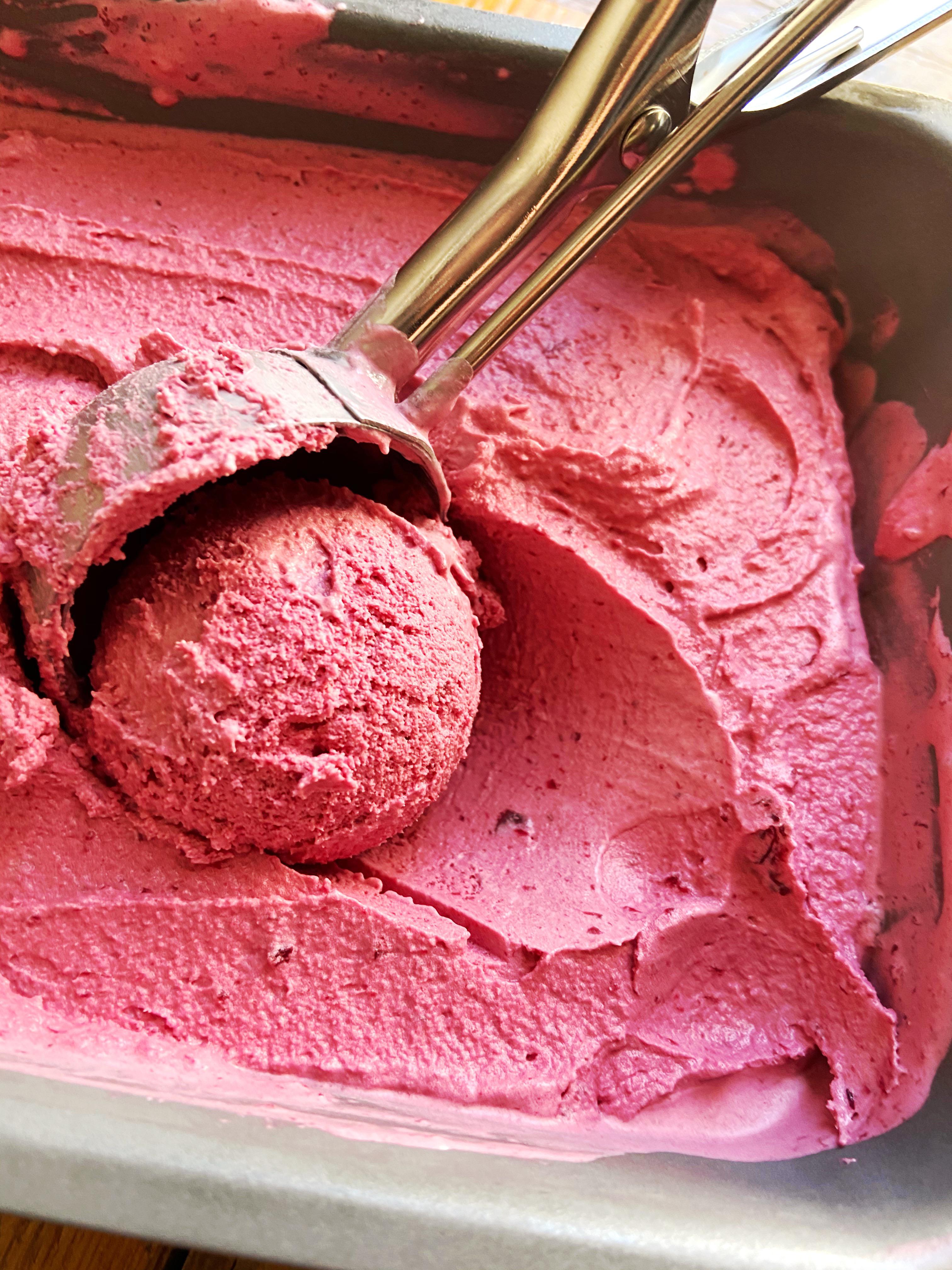 [Homemade] Cherry Ice Cream r/food