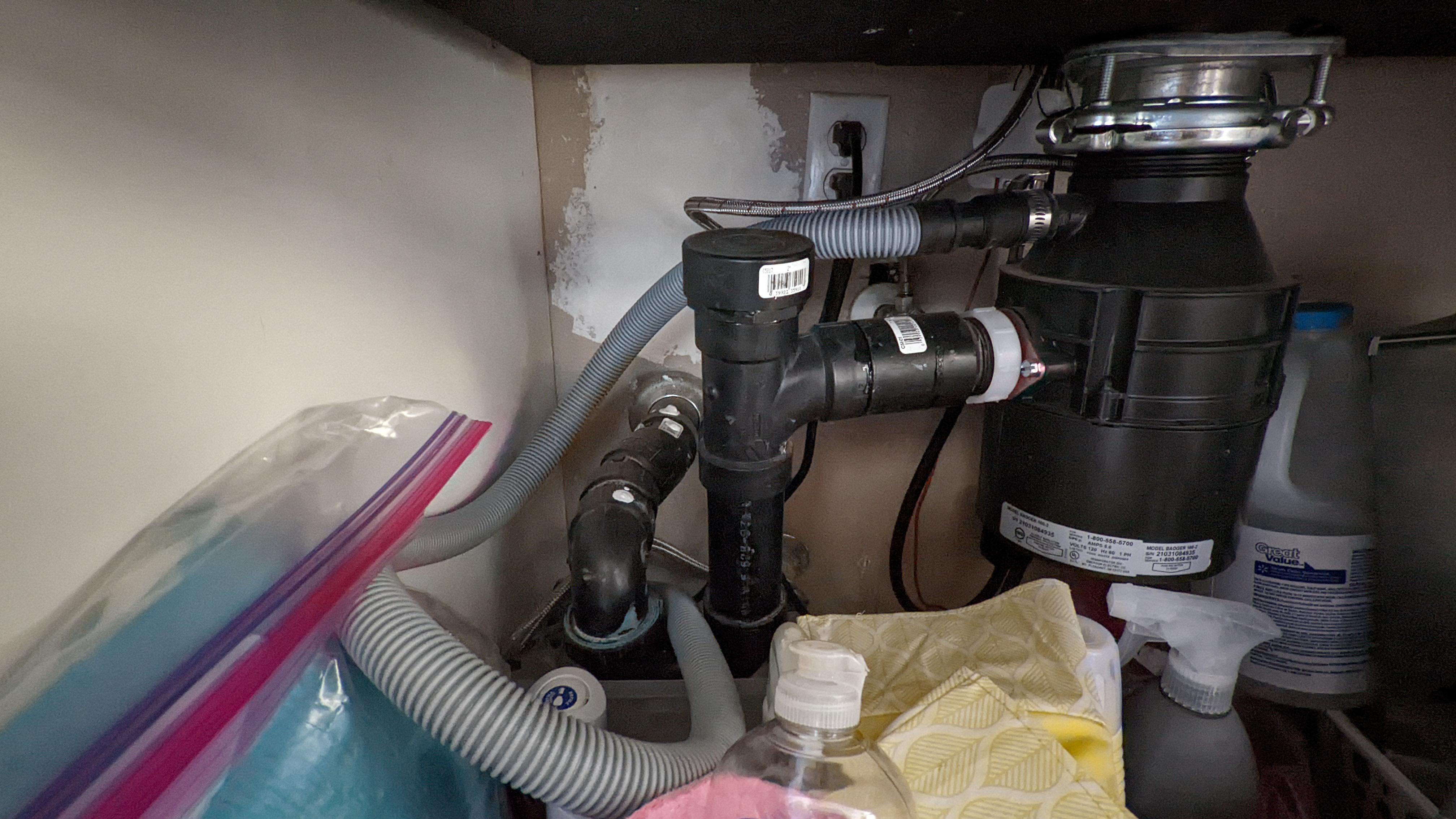 Was this installed correctly? The dishwasher is coming in from the left