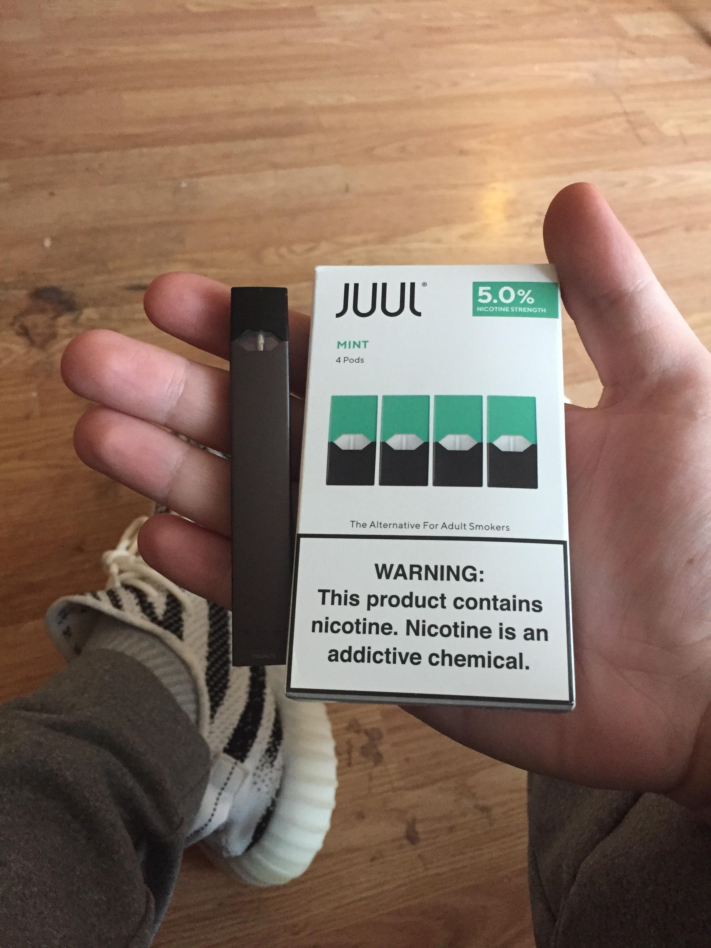 nothing beats a new pack of mint pods r/juul
