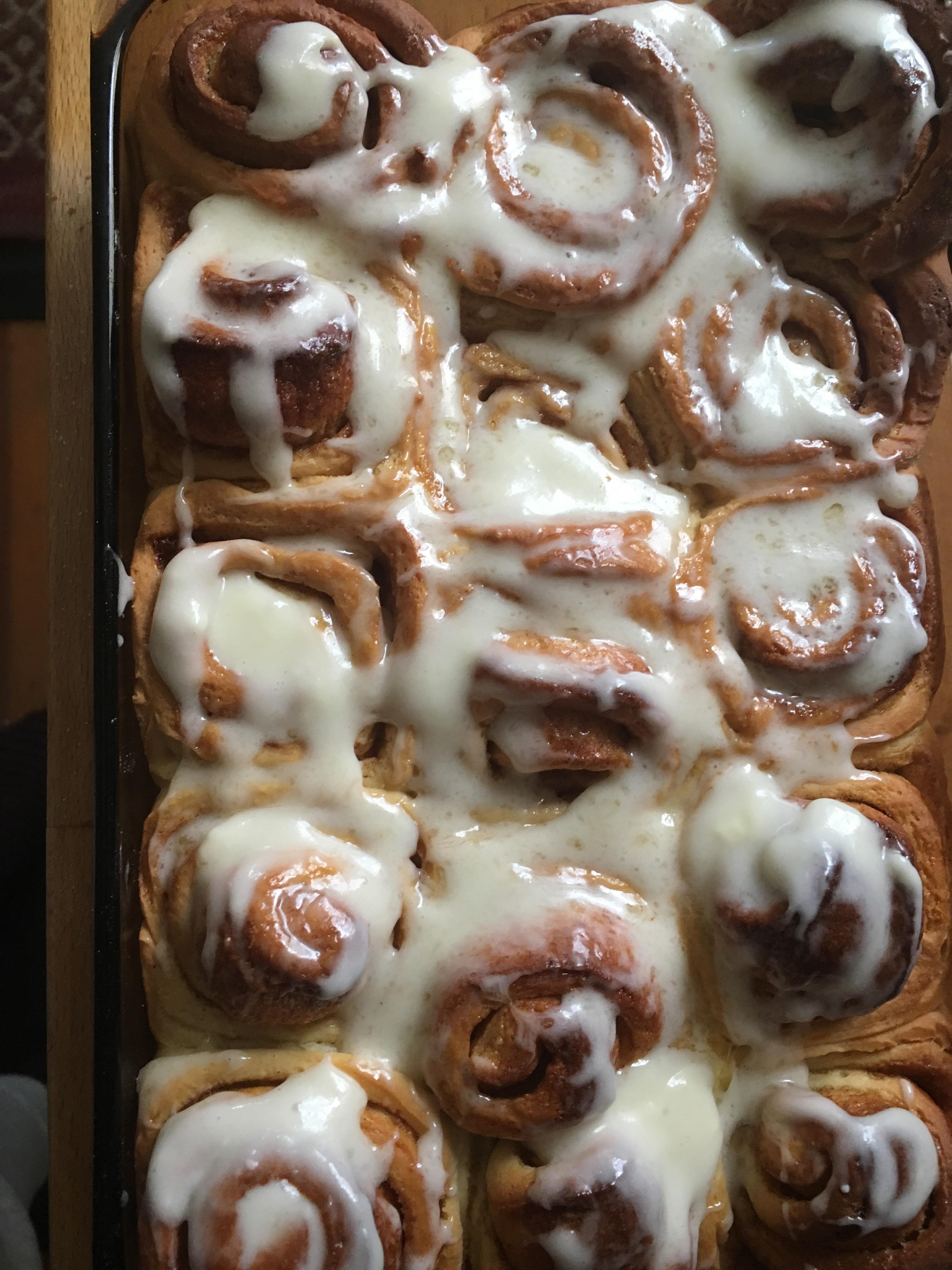 Cinnamon rolls Betty Crocker recipe with cream cheese frosting r/Baking