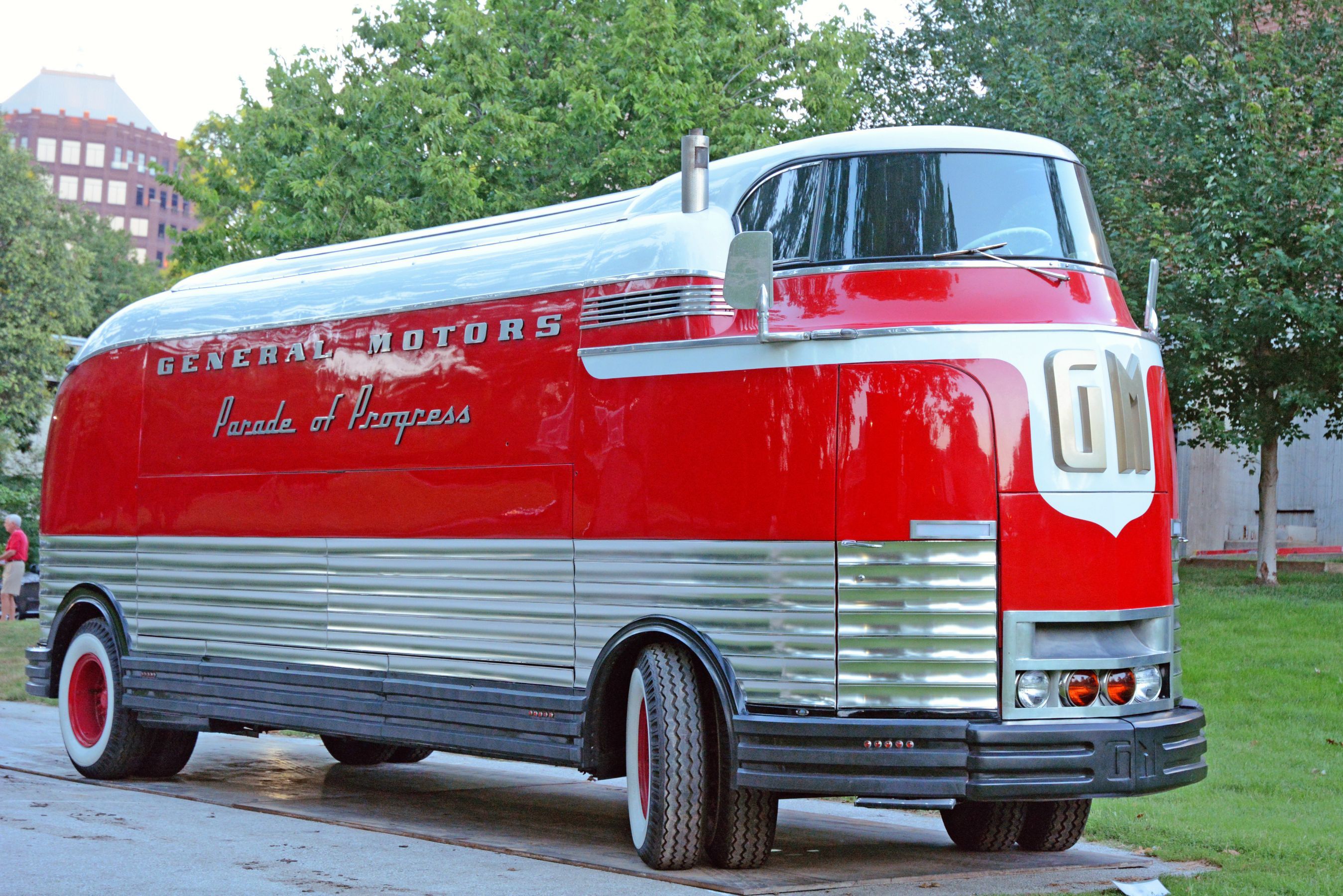 1939 GM Futurliner : r/classiccars