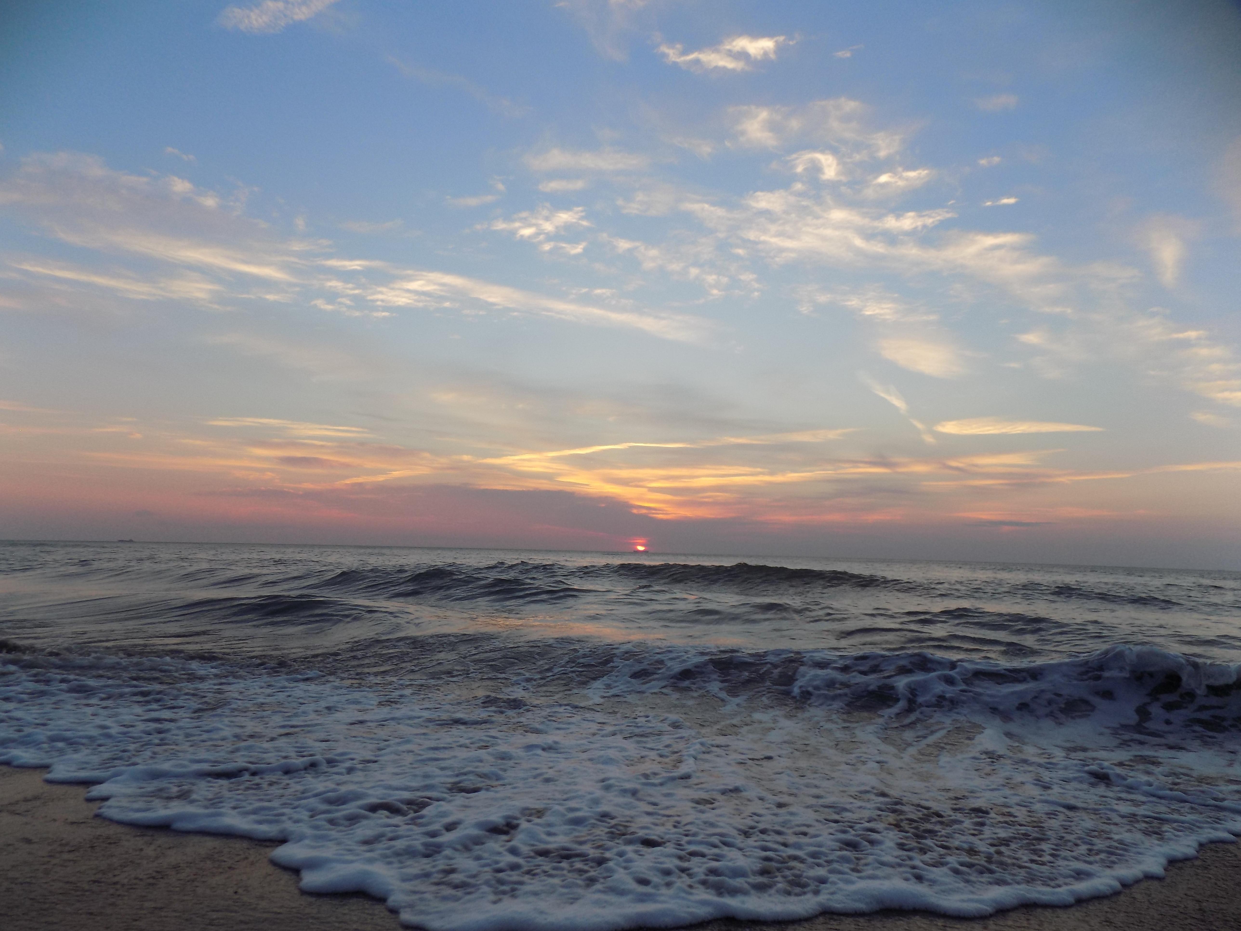 Sunrise in Virginia Beach, VA r/WaterFans