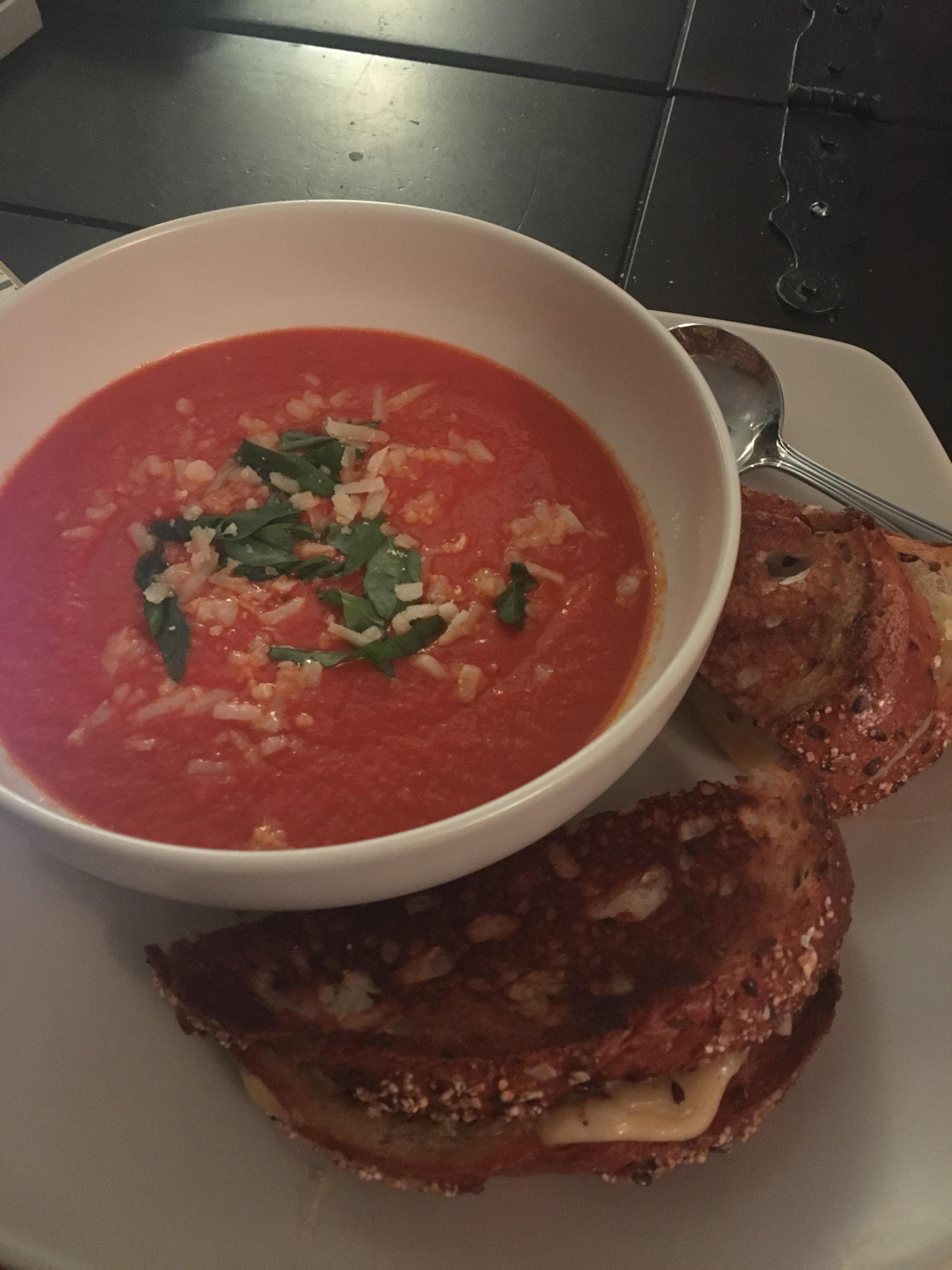 Made the thick and creamy tomato soup. Baking soda was the cure to all of my tomato soup woes