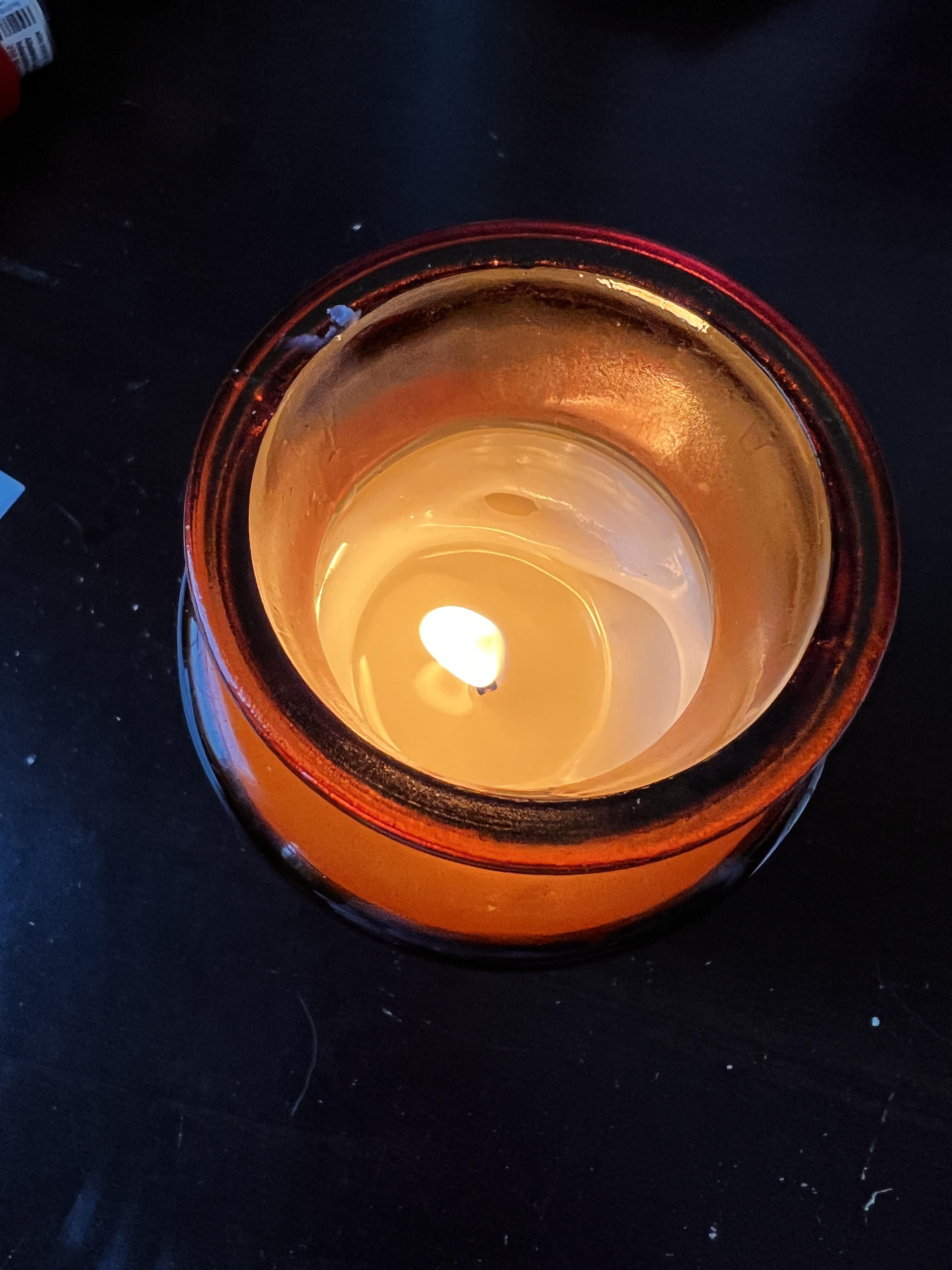 Why is my candle burning this way? Would it have to do with the temp I