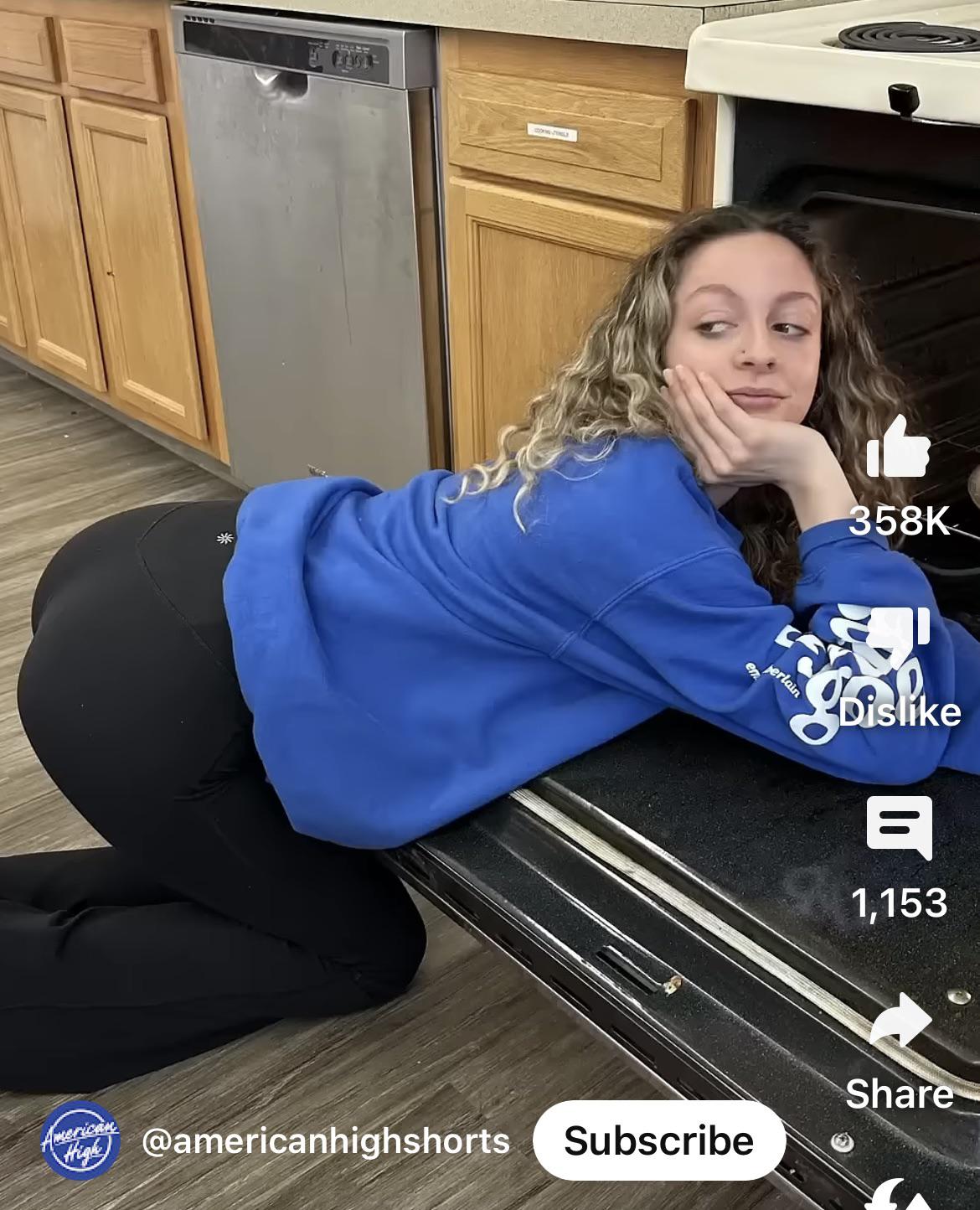 Hot Female Comedians