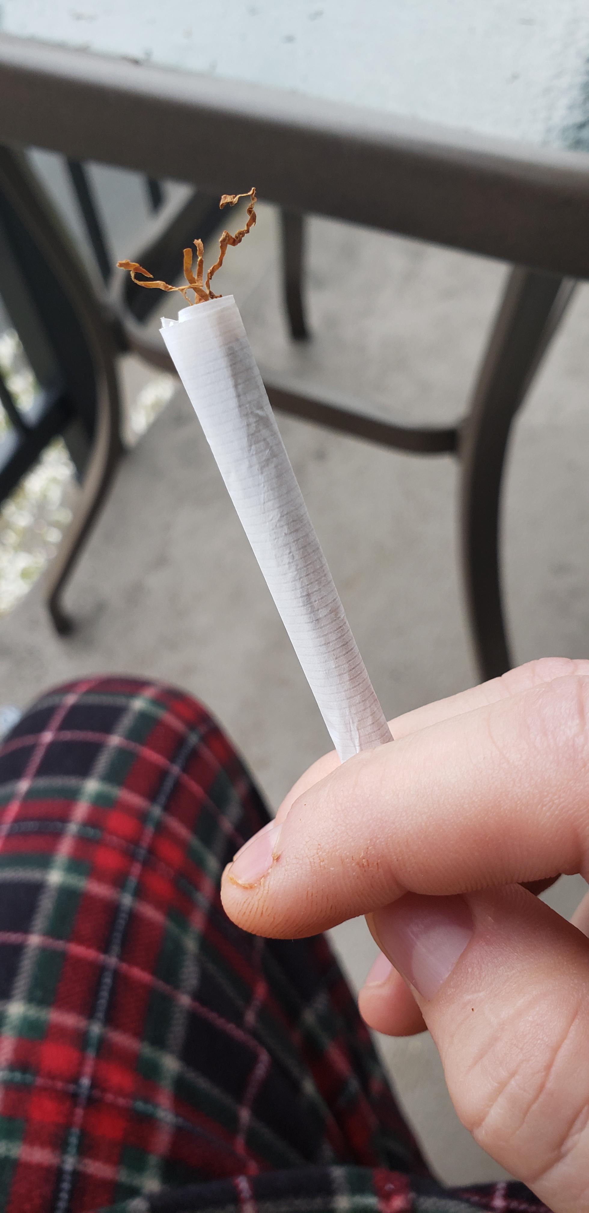 Does anyone roll their own here? Tastes the best. r/Cigarettes