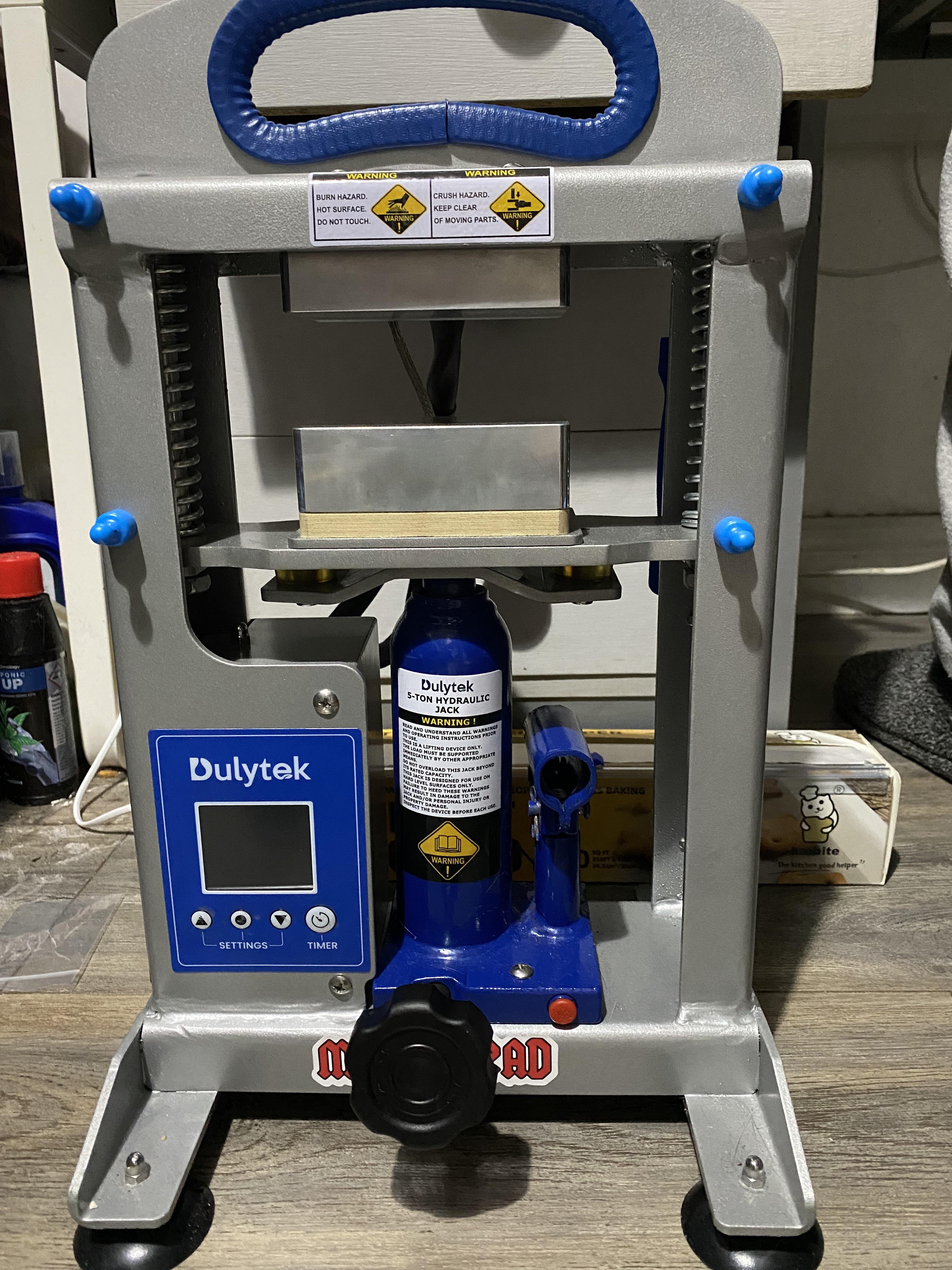 Bottle jack not holding pressure, makes a hissing sound. Does it need