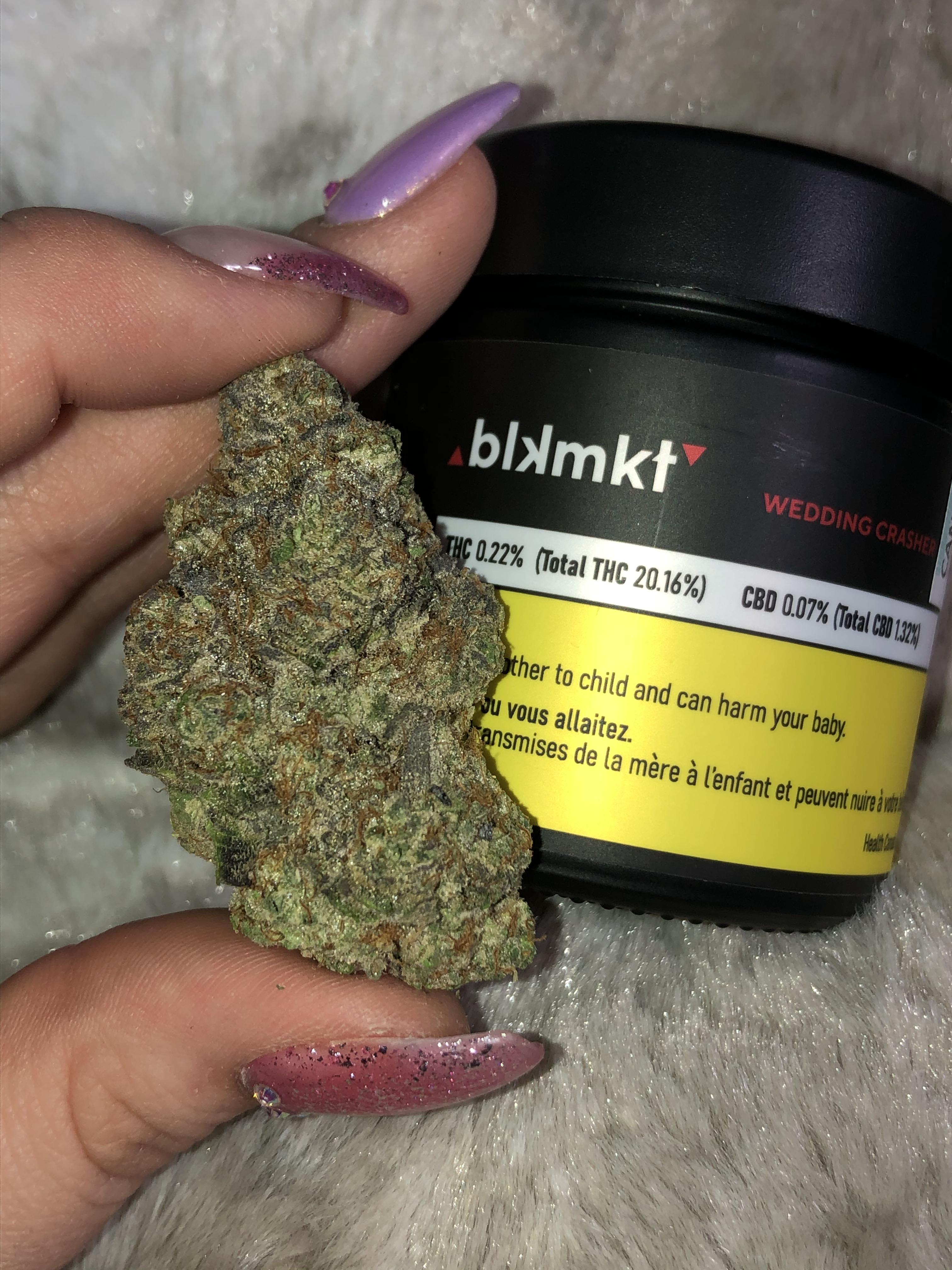 wedding crasher (blkmkt) packaged nov. 12. new small batch high grade