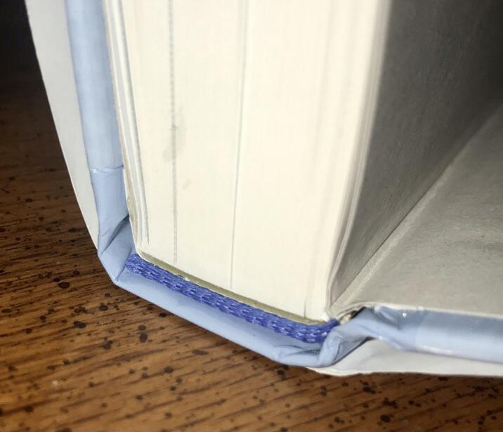 This book doesn’t appear to have any signatures... is it essentially a