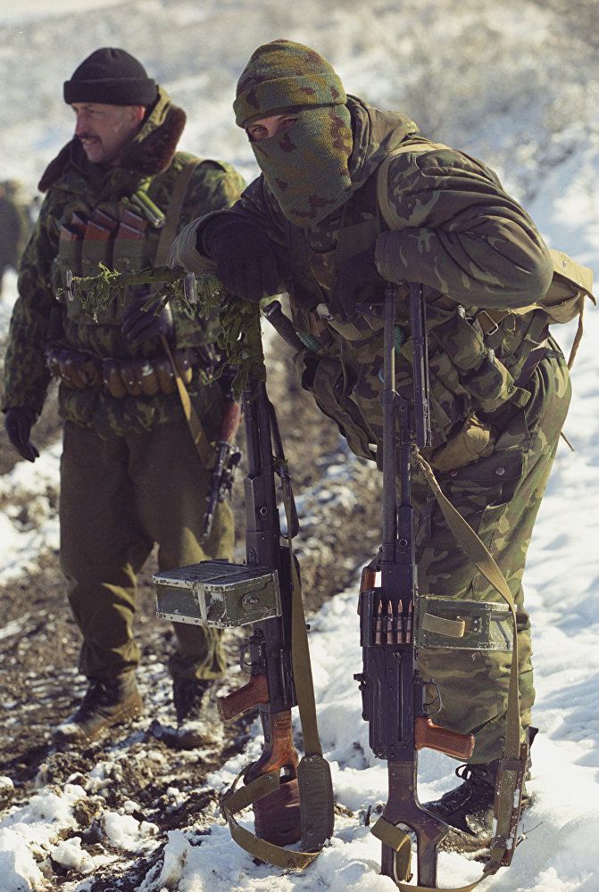Russian Soldiers using a pair of very Dangerous Crutches[671X1000] r