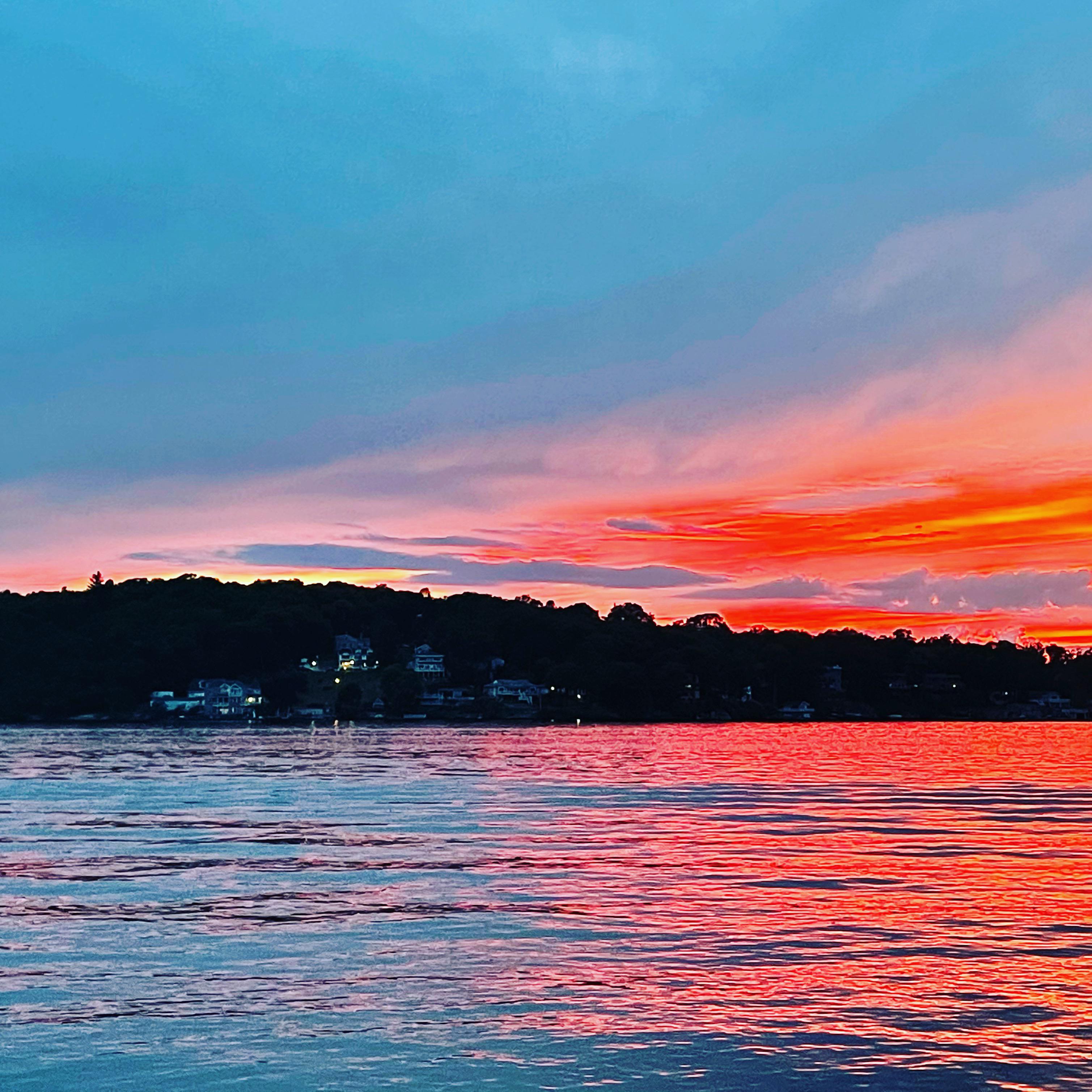 Sunset over Lake Hopatcong, New Jersey r/pics
